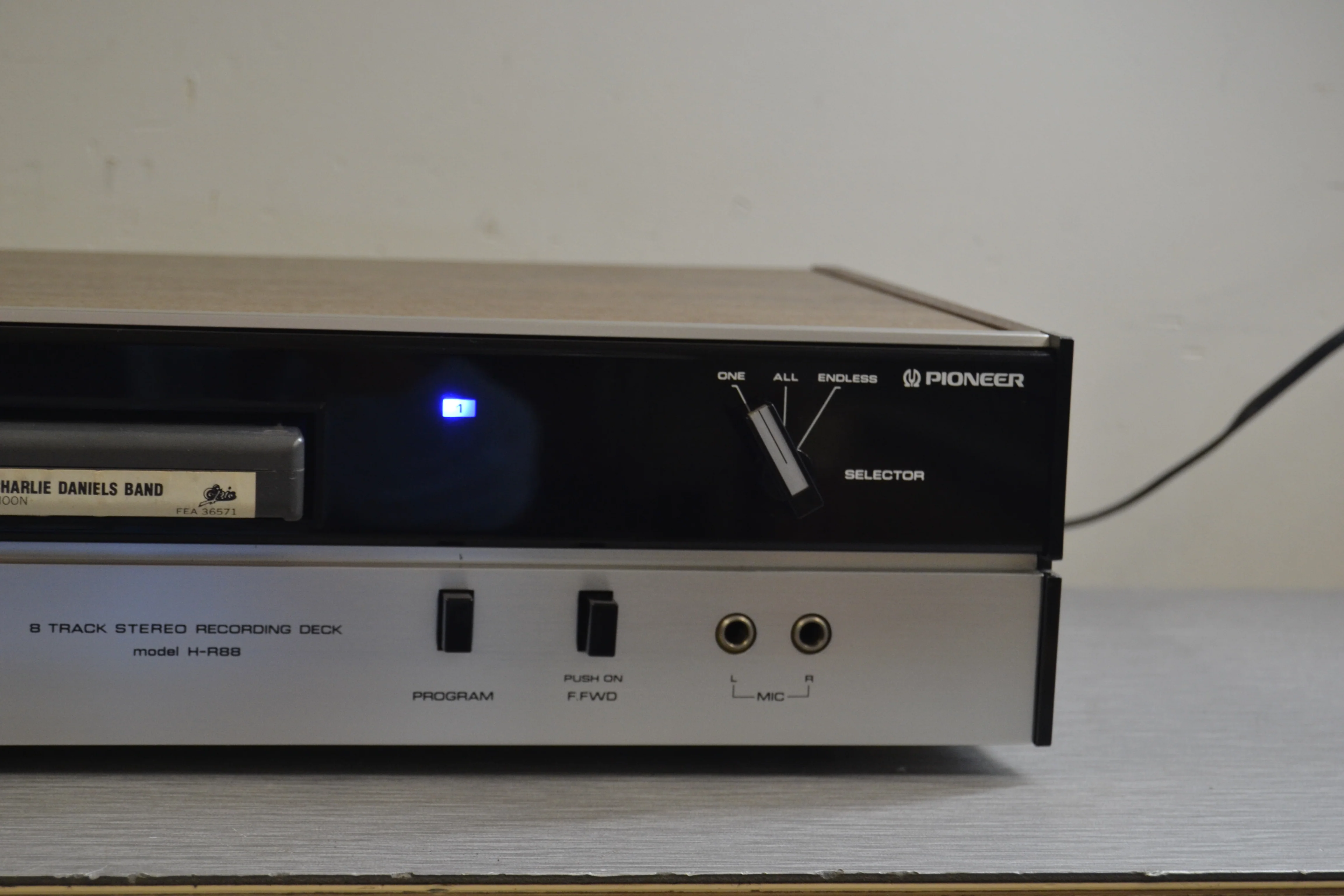 Pioneer HR-88 * 8 Track Player and Recorder - Image 4