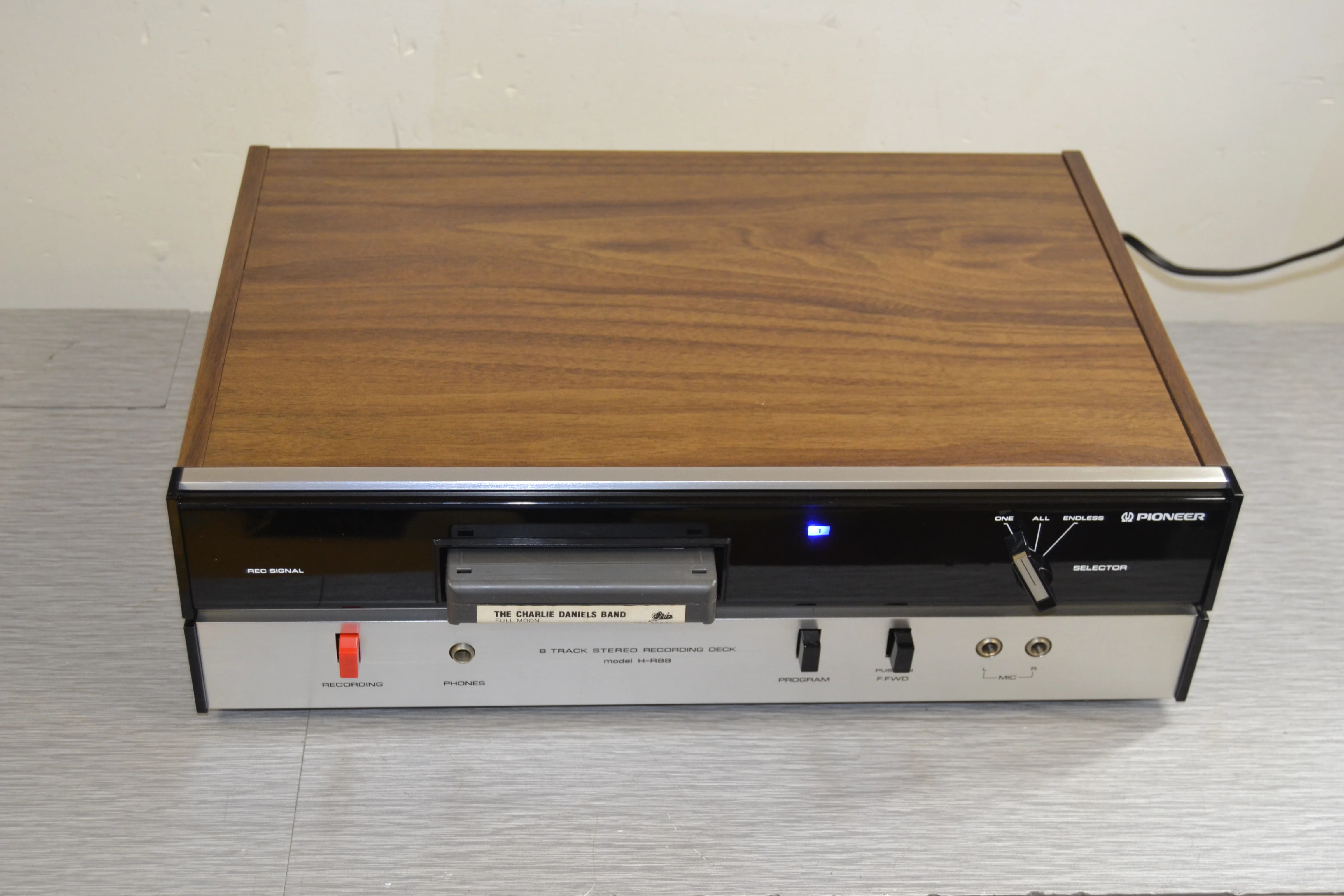 Pioneer HR-88 * 8 Track Player and Recorder - Image 5