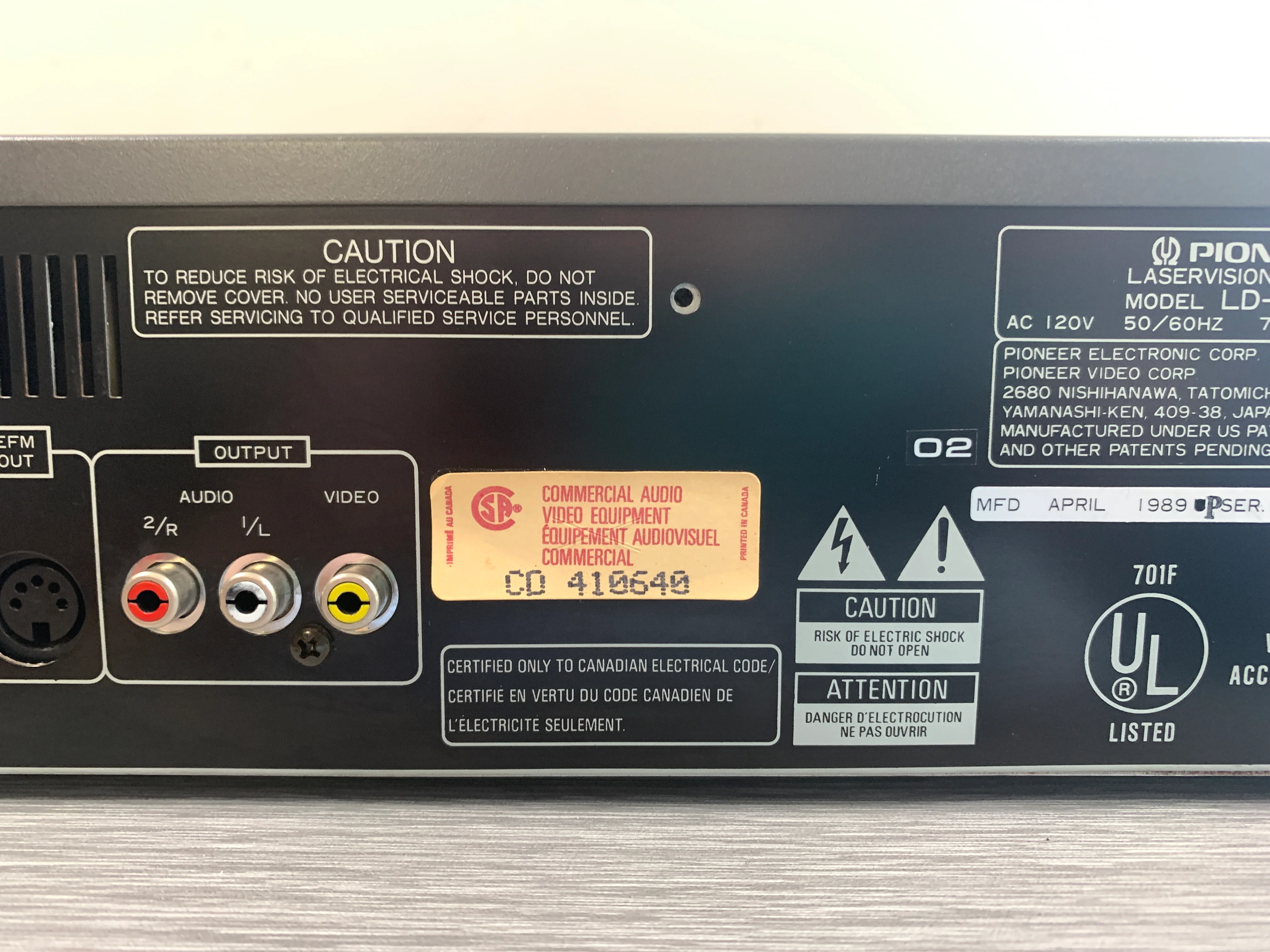 Pioneer LD-V 4200 Laserdisc Player - Image 10