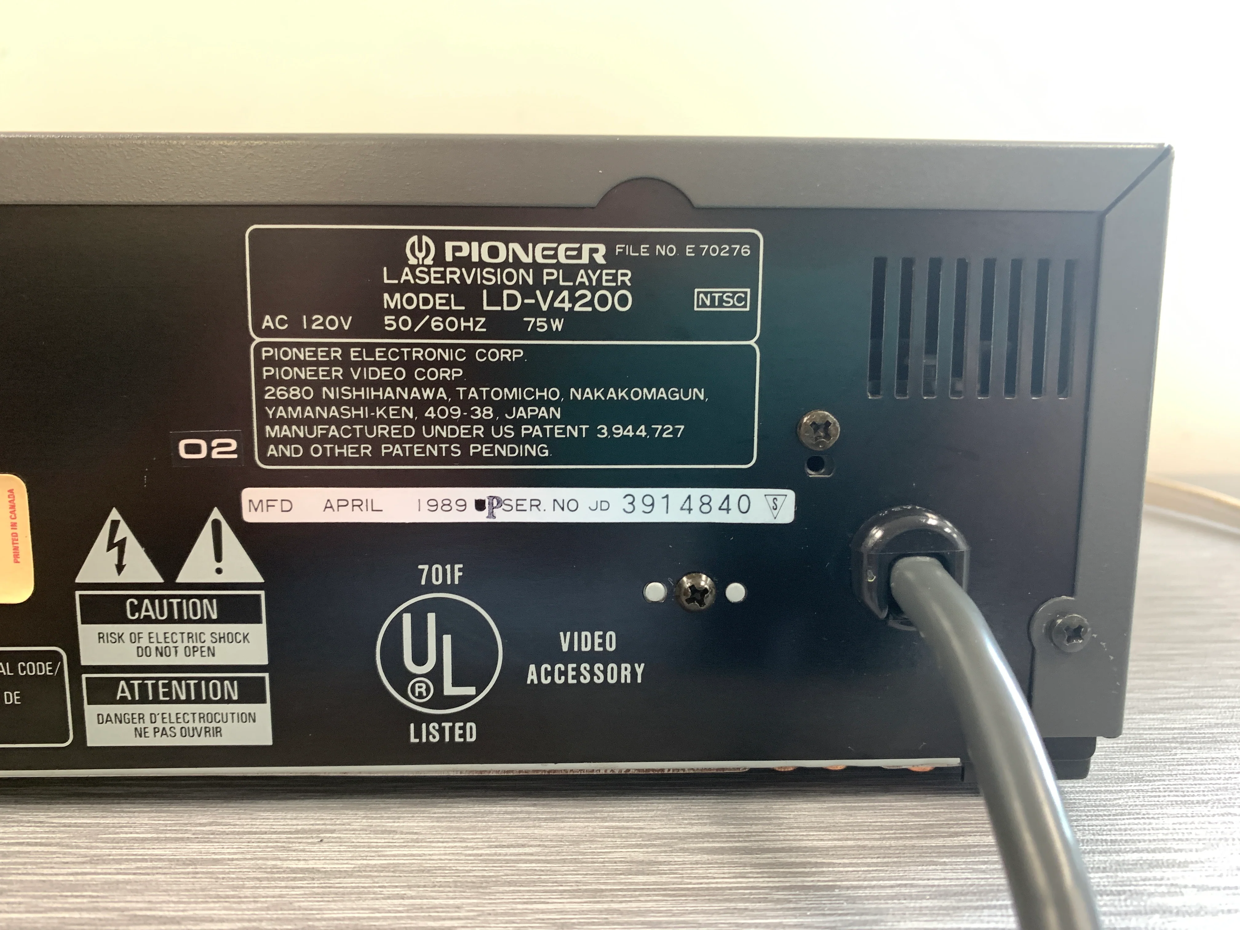 Pioneer LD-V 4200 Laserdisc Player - Image 11