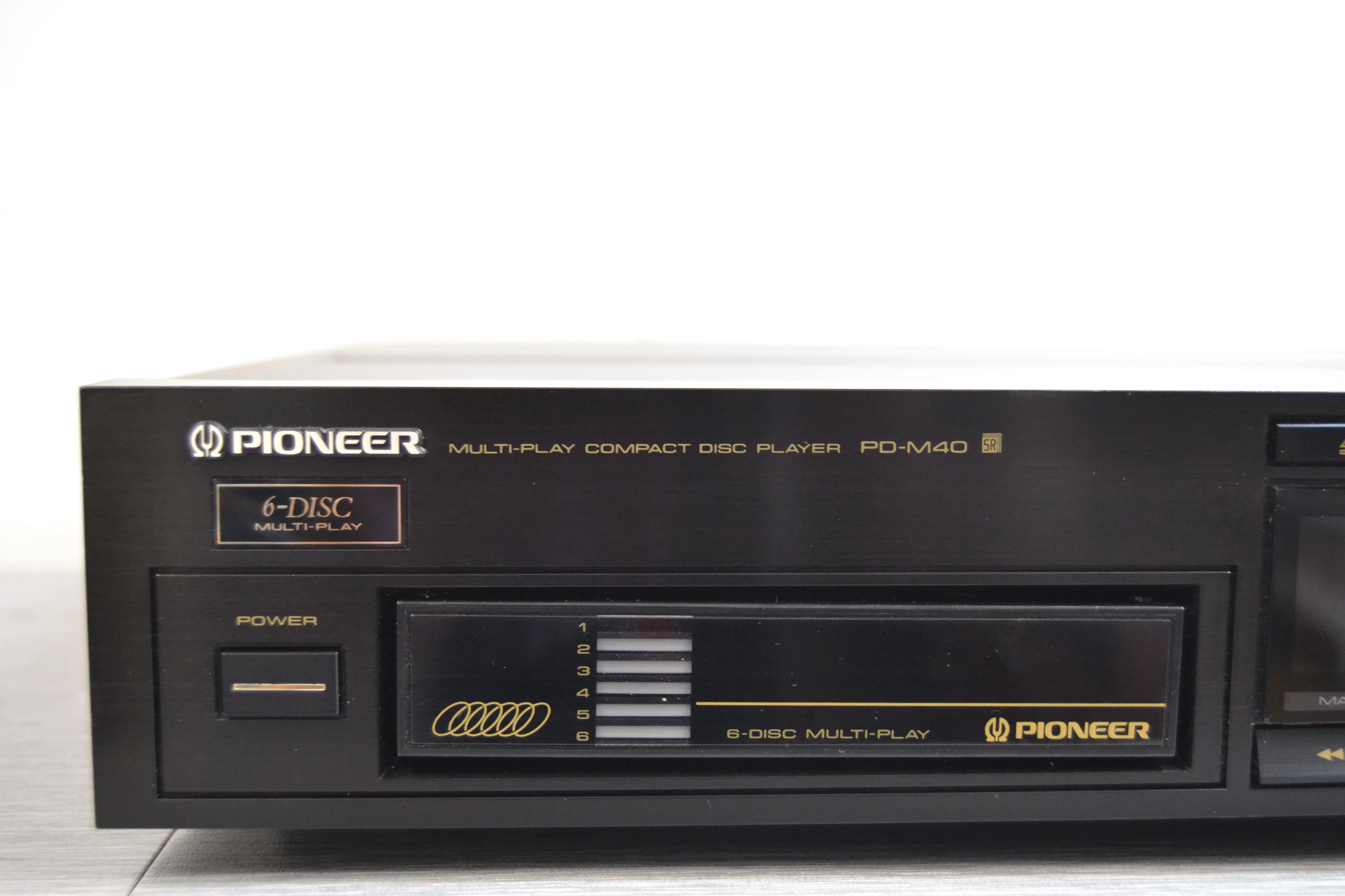 Pioneer PD-M40 Cd Changer * Six Discs Cartridge - Image 2