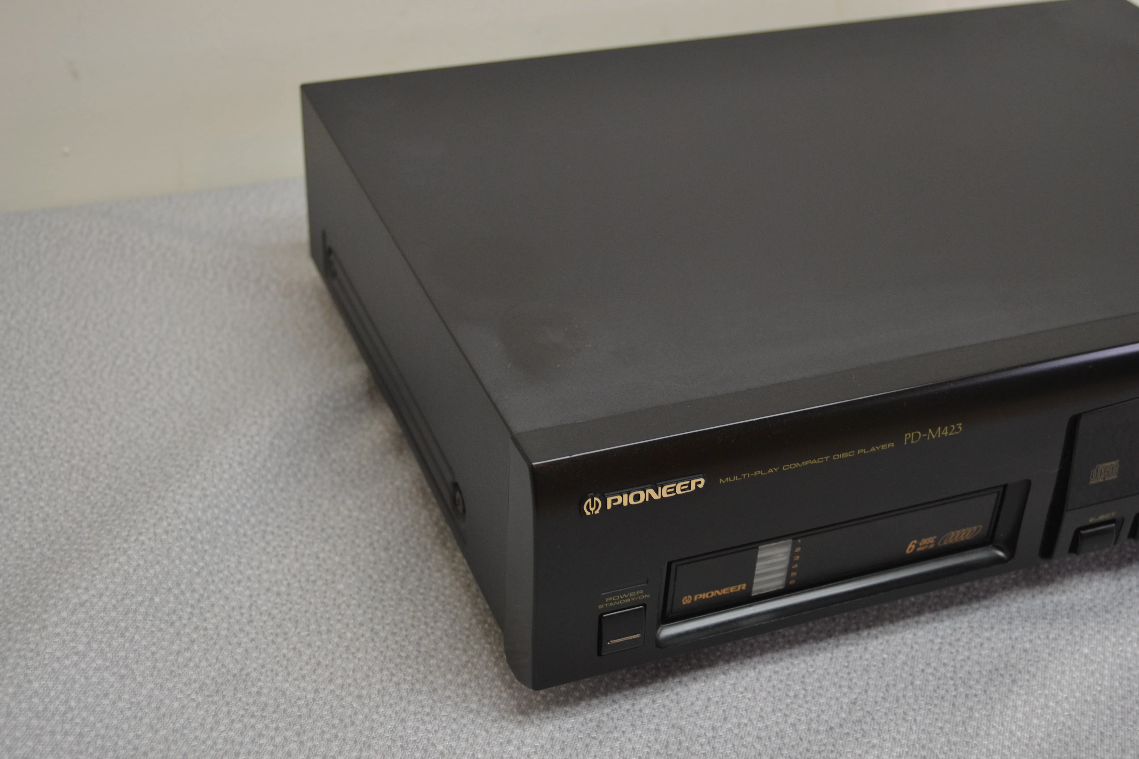 Pioneer PD-M423 Six Disc Cartridge CD Player * Dim Display - Image 8