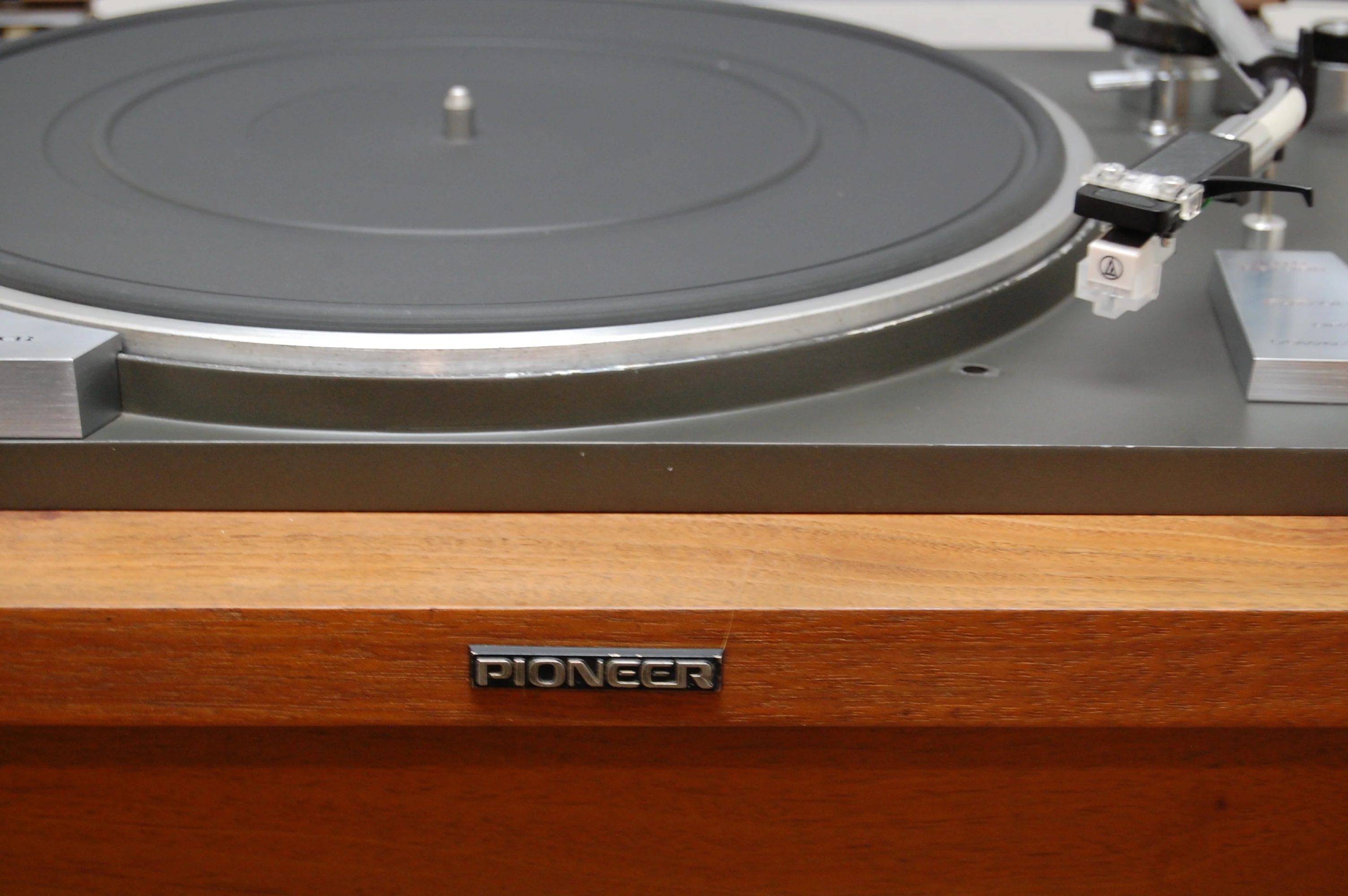 Pioneer PL-50 Belt Drive Turntable - NEW Audio Technica AT3600 Cartridge - Image 10