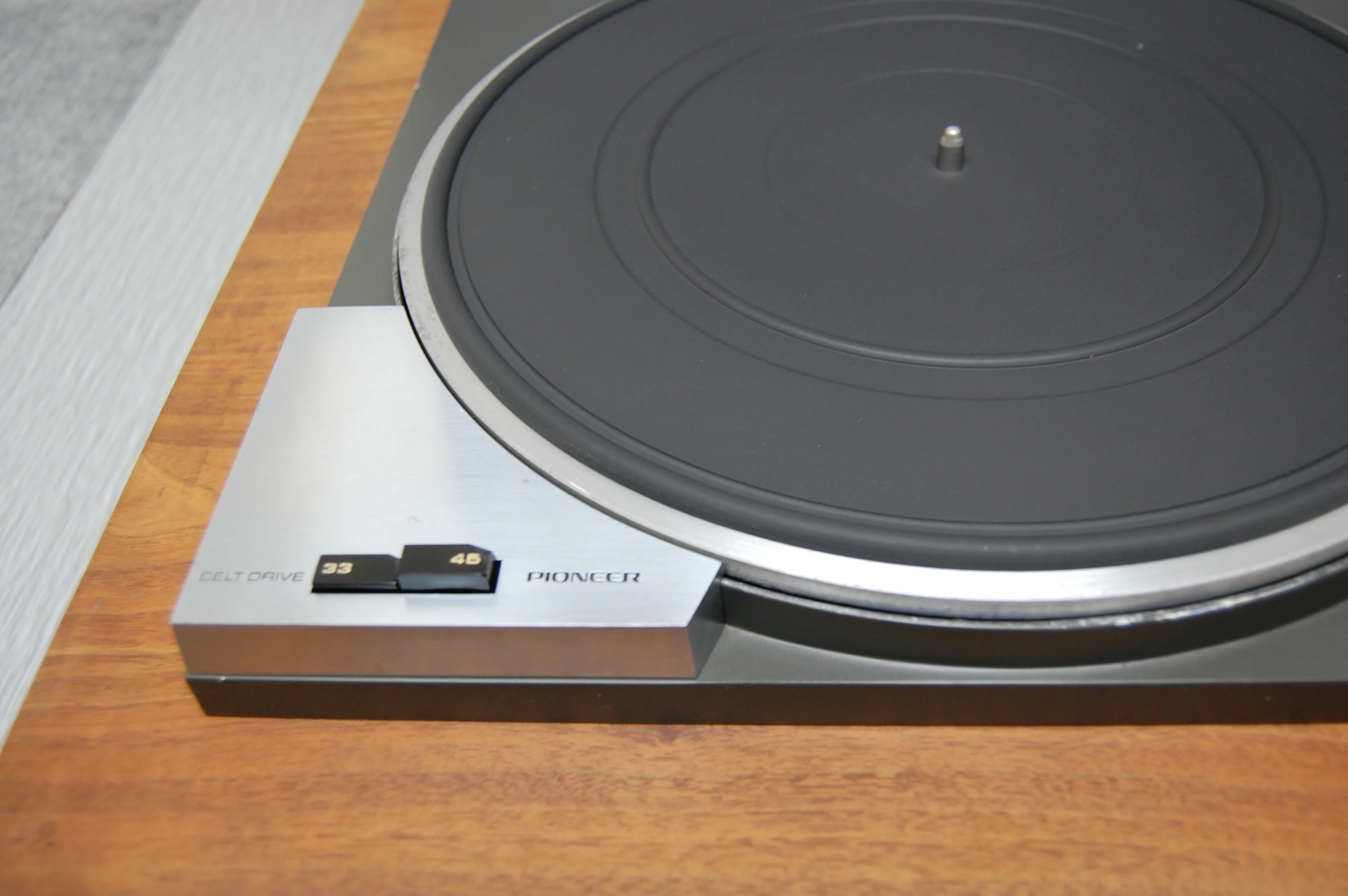 Pioneer PL-50 Belt Drive Turntable - NEW Audio Technica AT3600 Cartridge - Image 5