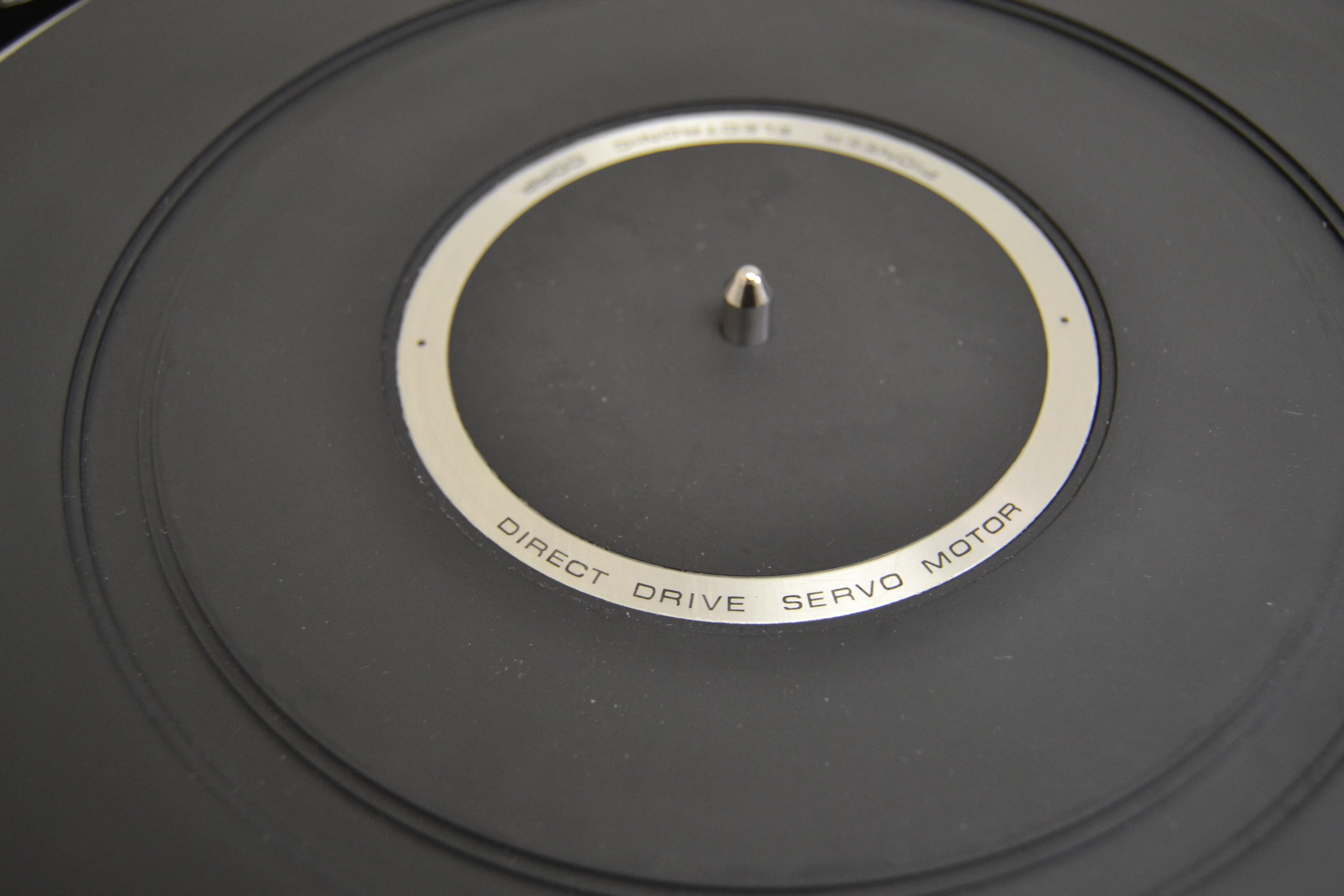Pioneer PL-530 2-Speed Fully-Automatic Direct-Drive Turntable (1976-1978) - Image 10