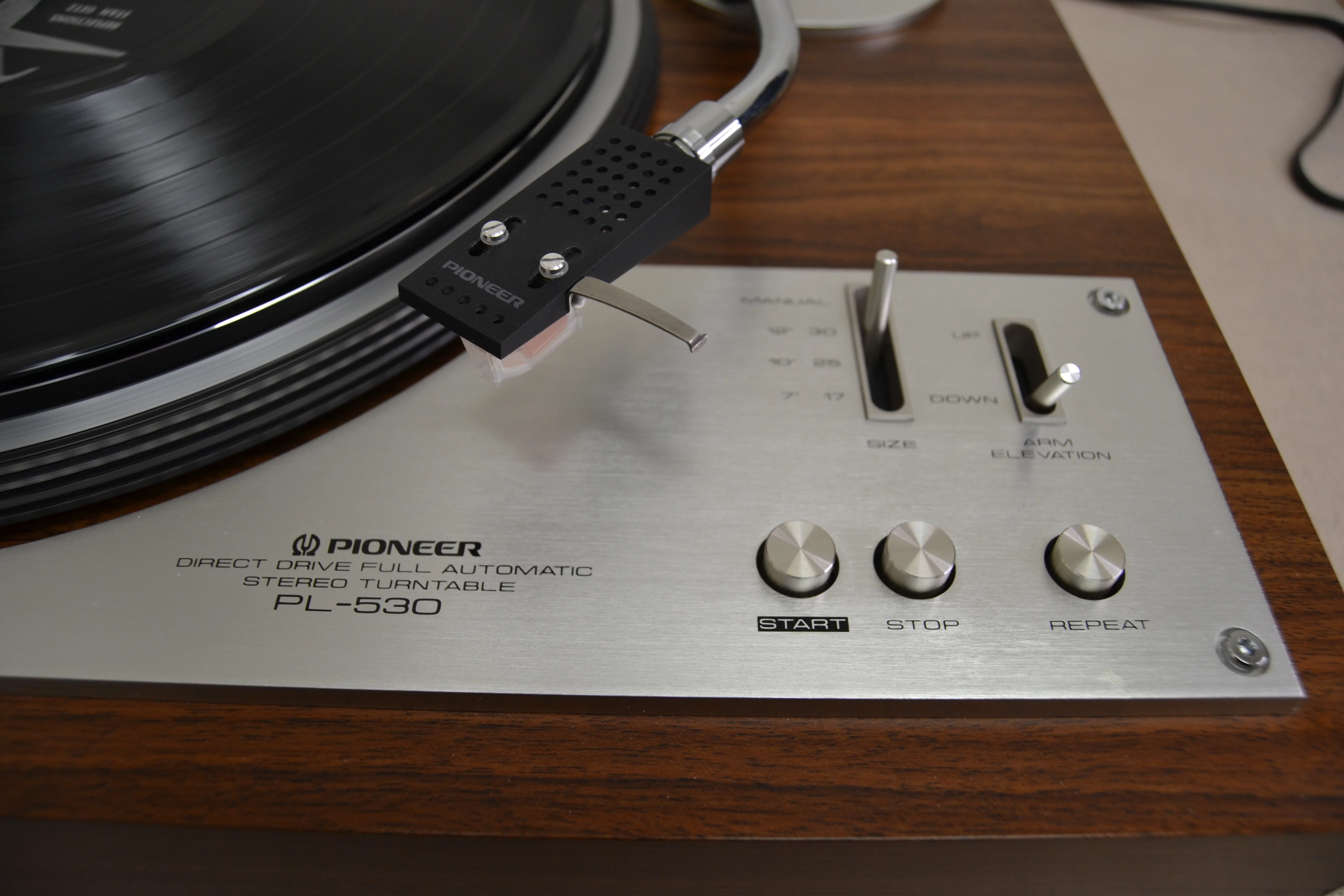 Pioneer PL-530 2-Speed Fully-Automatic Direct-Drive Turntable (1976-1978) - Image 4