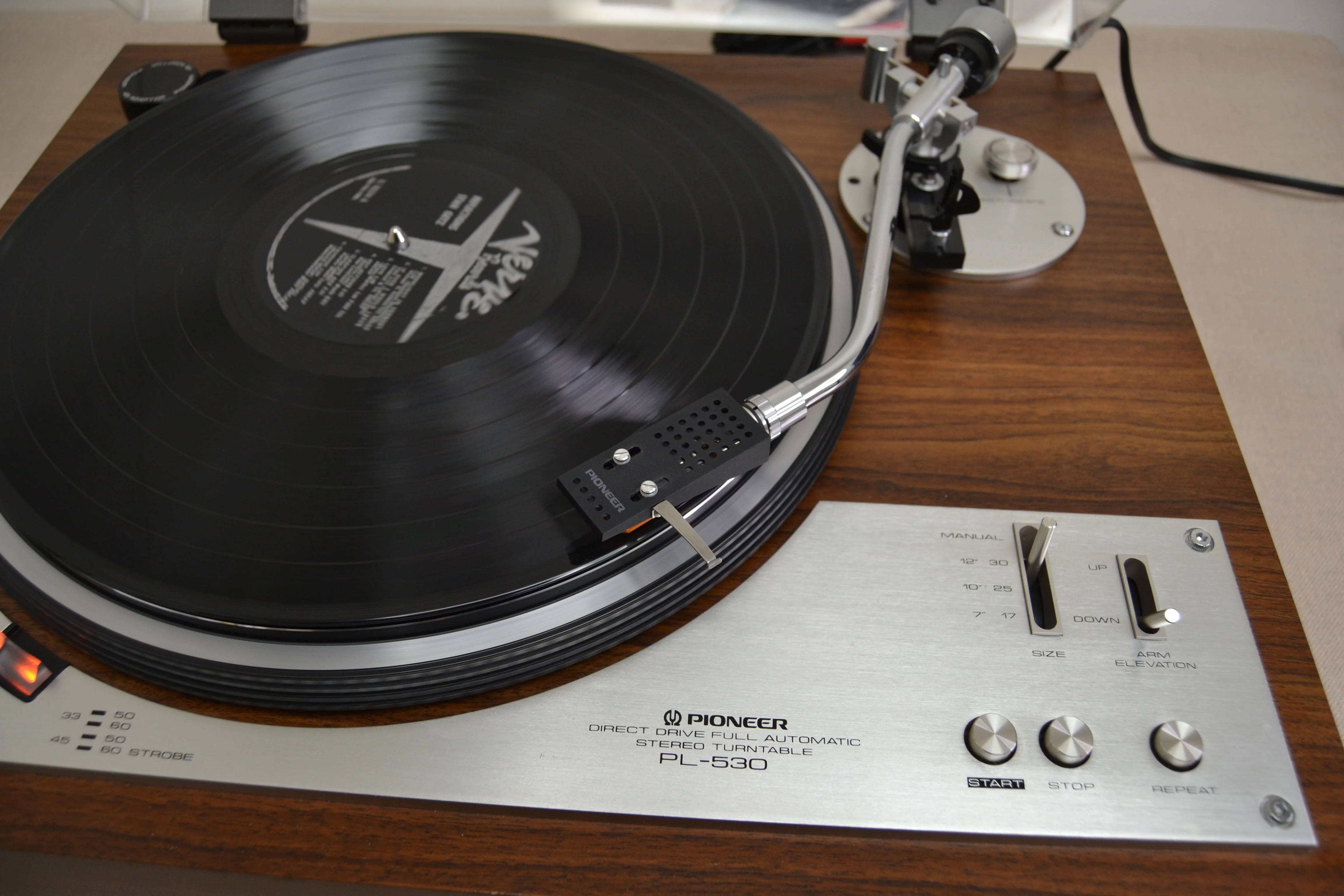 Pioneer PL-530 2-Speed Fully-Automatic Direct-Drive Turntable (1976-1978) - Image 6