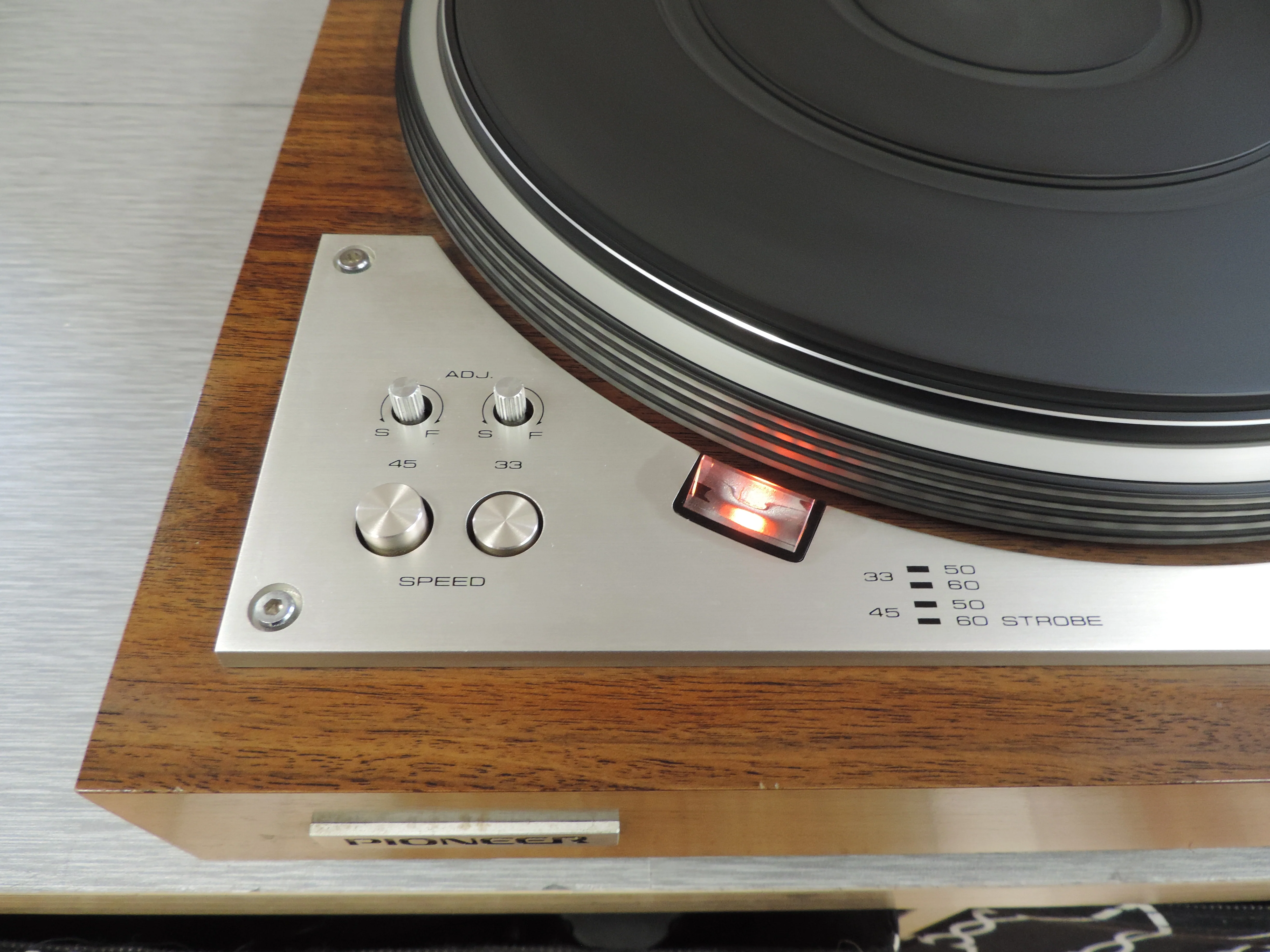 Pioneer PL-530 Direct Drive Fully Automatic Turntable - 1976-1978 - Pickering Cartridge - Image 4