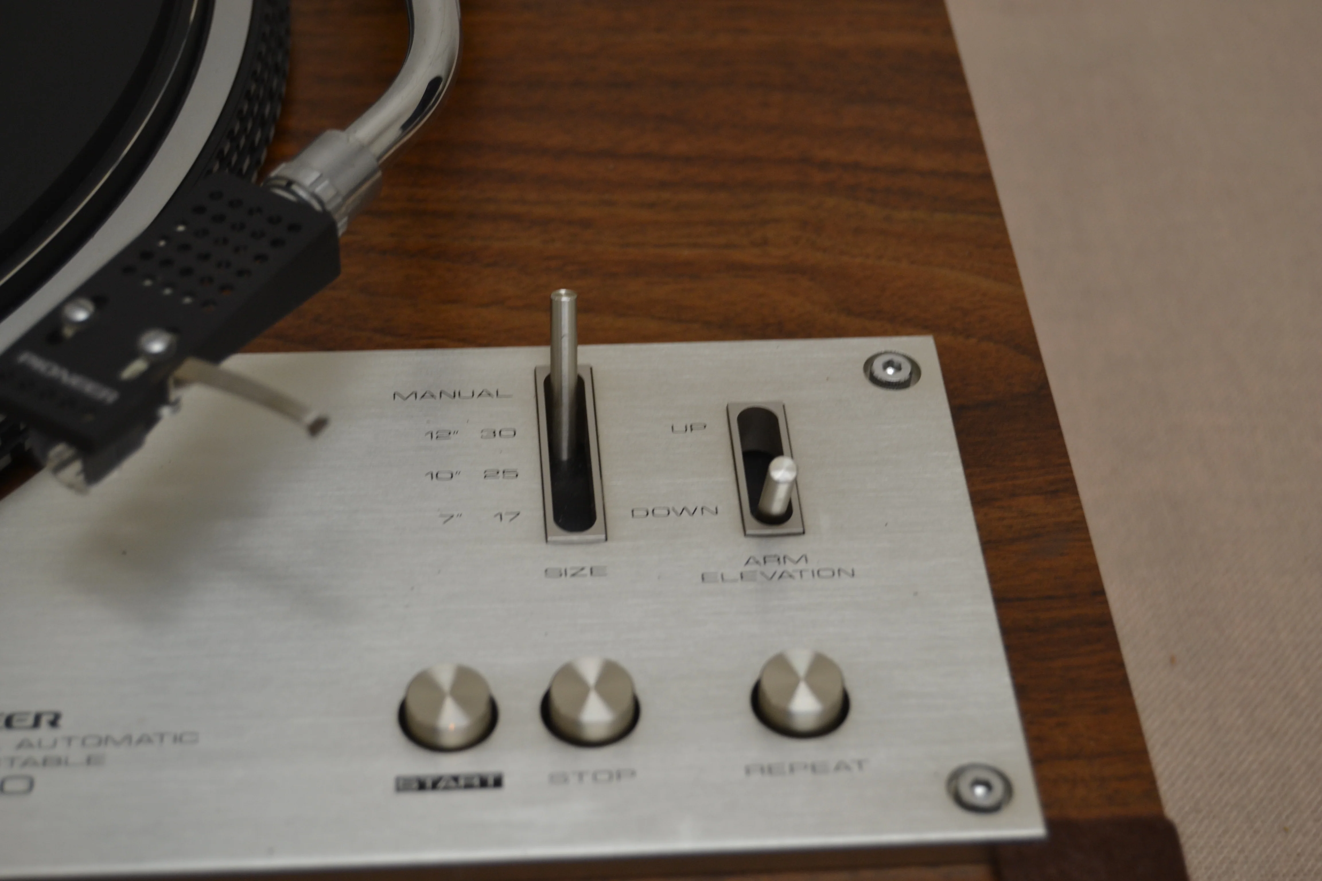 Pioneer PL-530 Direct Drive Turntable * 1976-1978 * Fully Automatic - Image 8