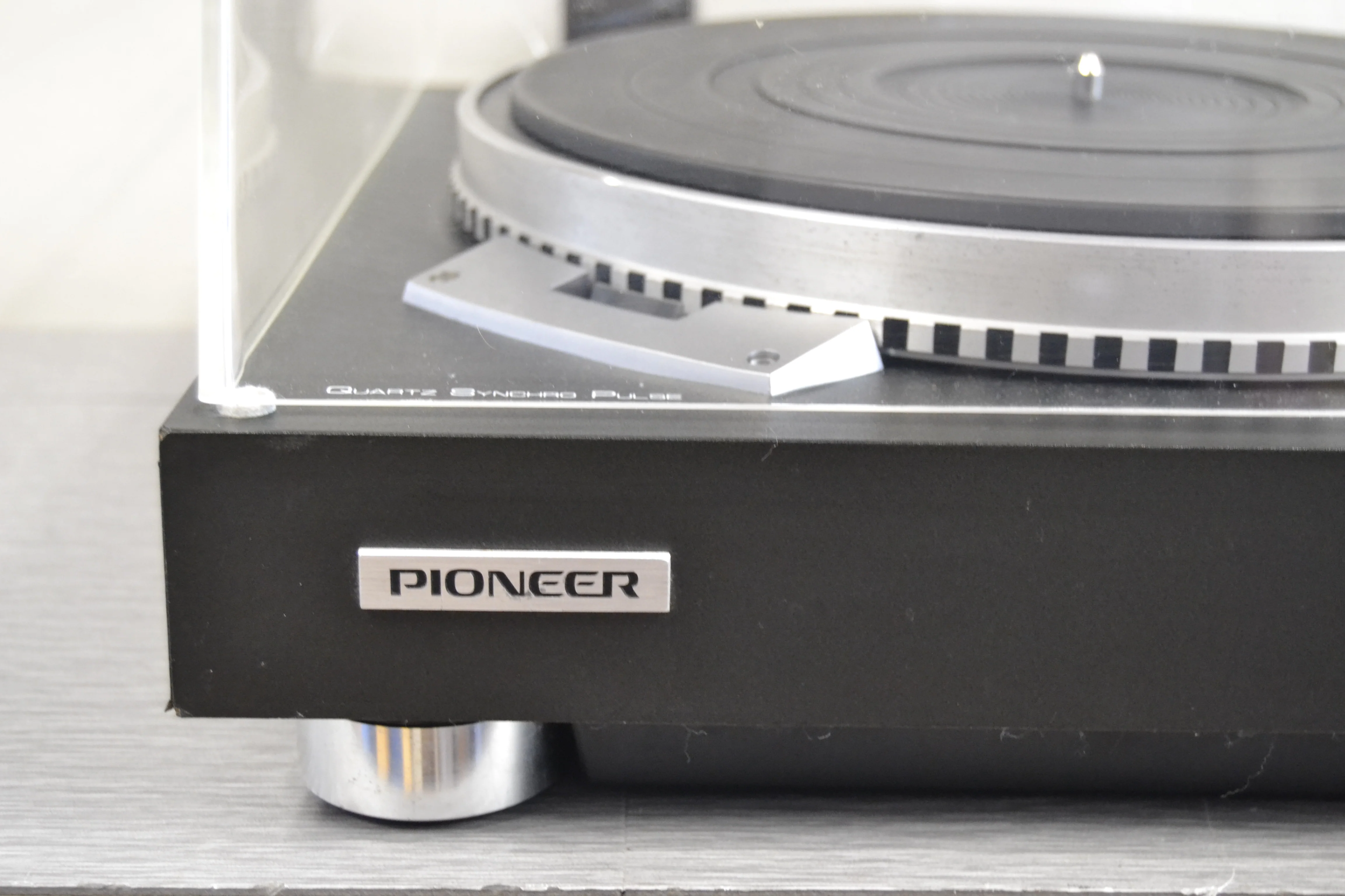 Pioneer PL-550 Direct Drive Turntable.* Strobe light is flickering * - Image 2