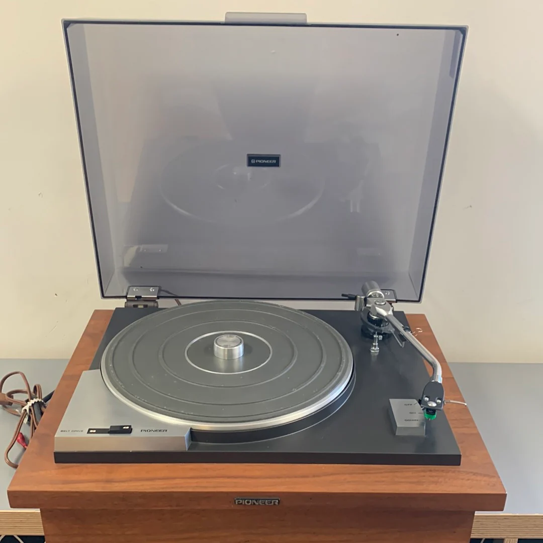 Pioneer PL41D Turntable - Image 3