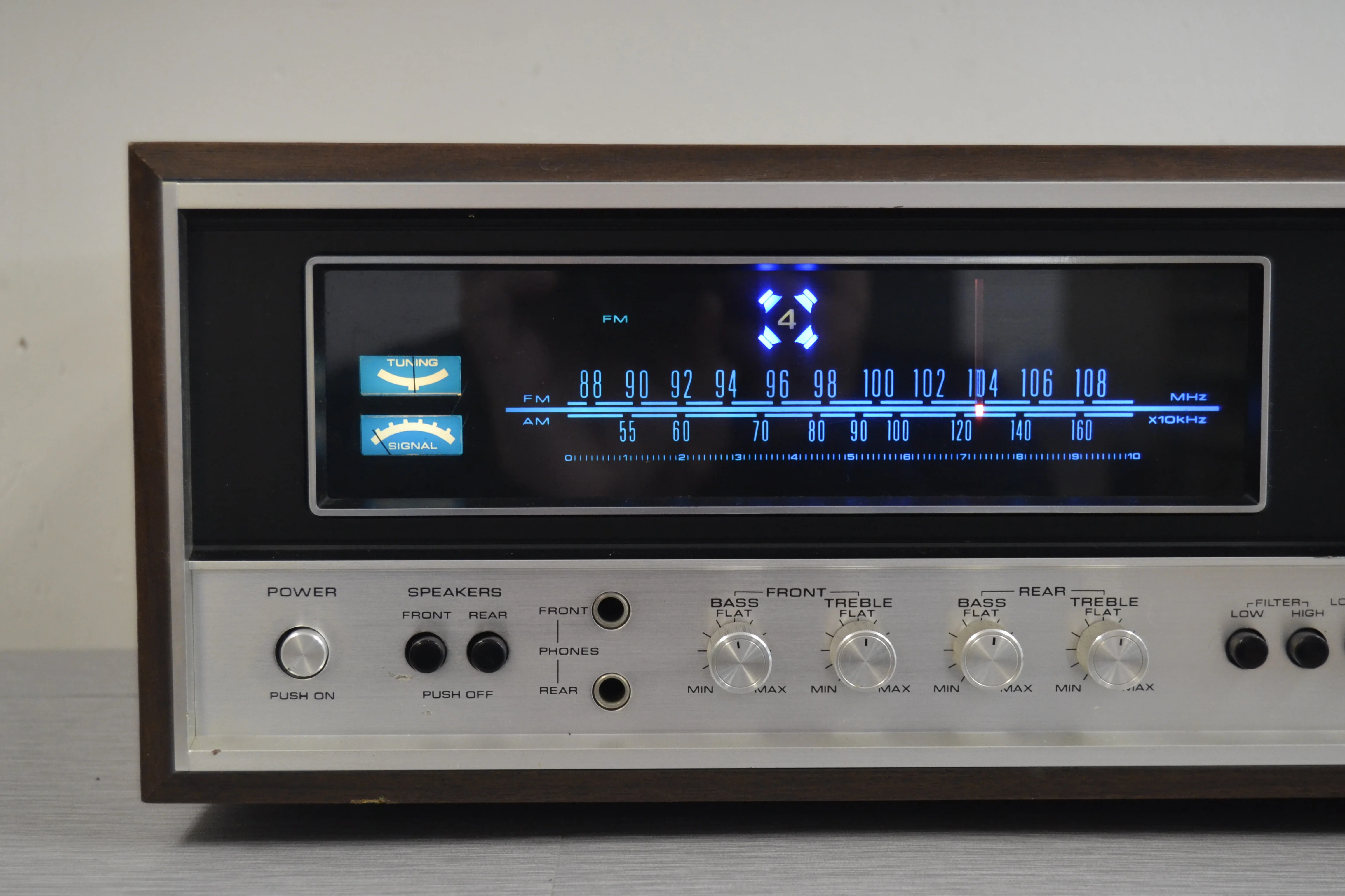 Pioneer QX-8000 Quadraphonic Receiver (1971-72) - Image 2