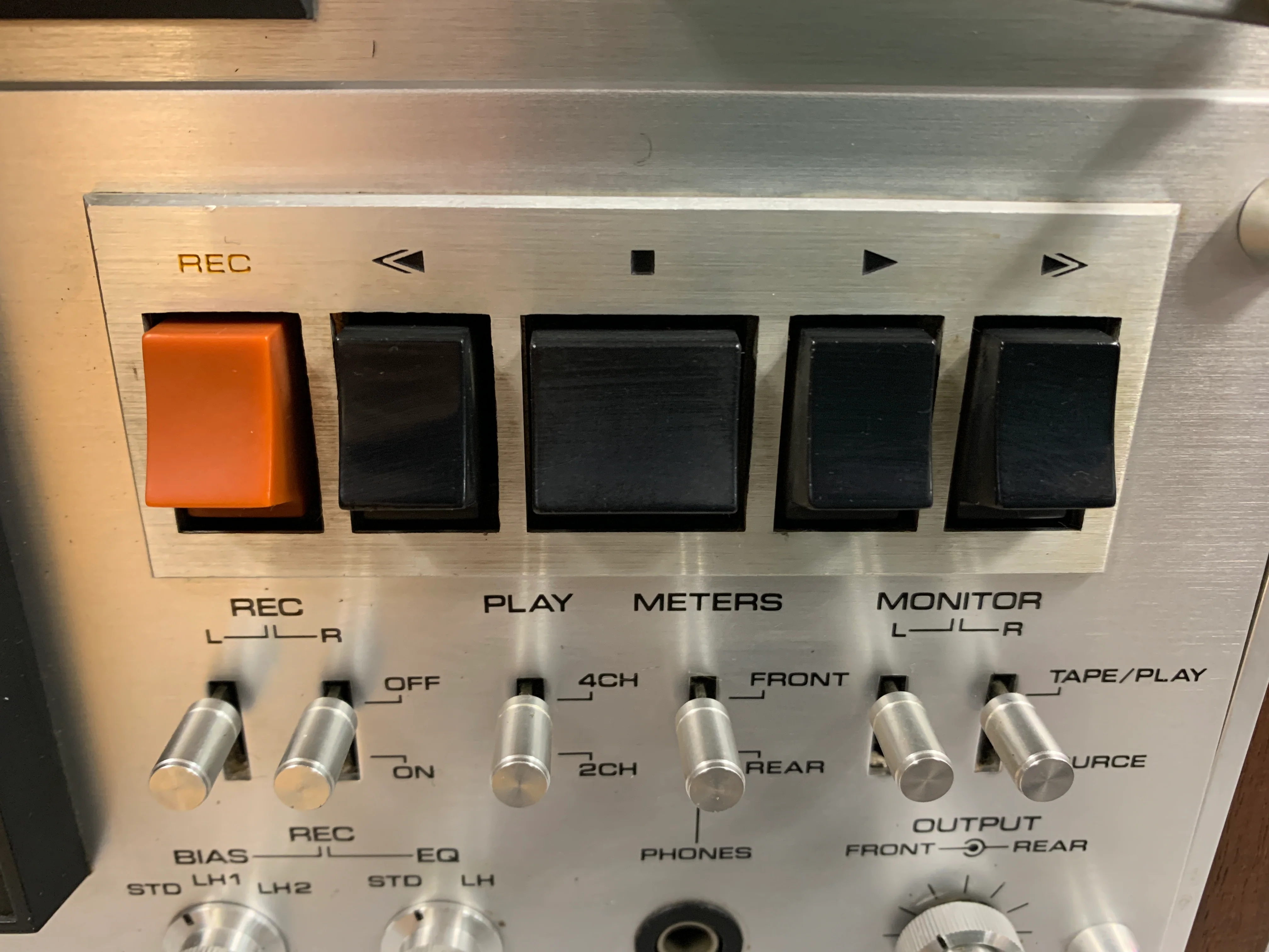 Pioneer RT-1020L Three Motor Three Head Stereo Tape Deck (1974-77) - Image 16