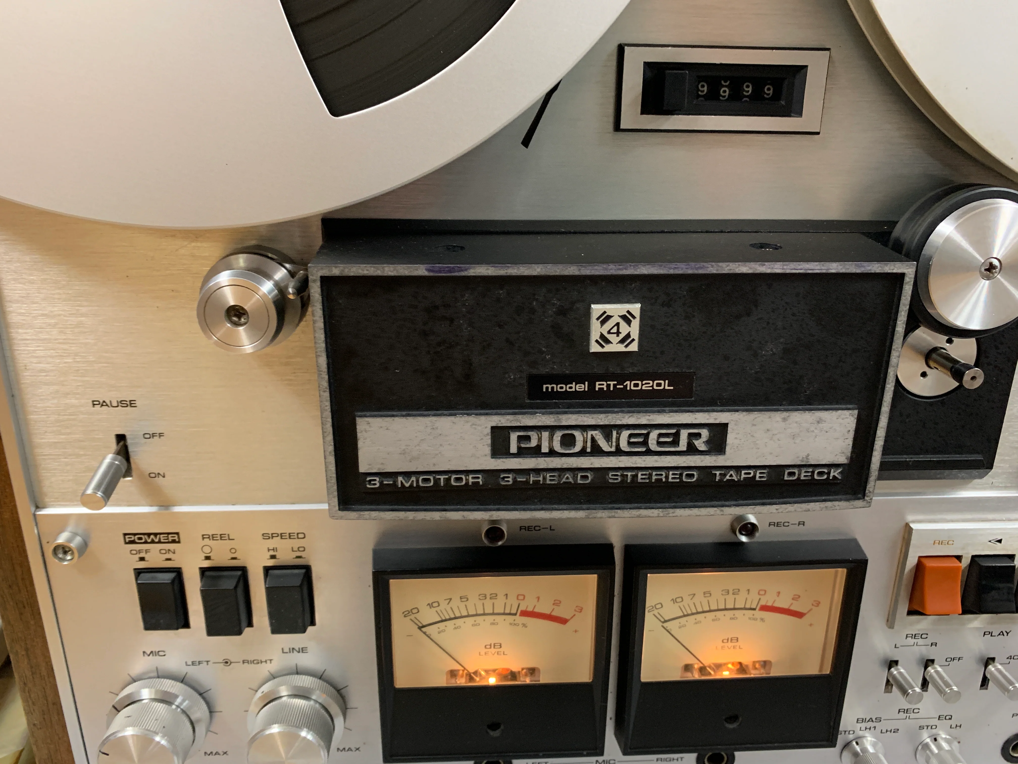 Pioneer RT-1020L Three Motor Three Head Stereo Tape Deck (1974-77) - Image 4