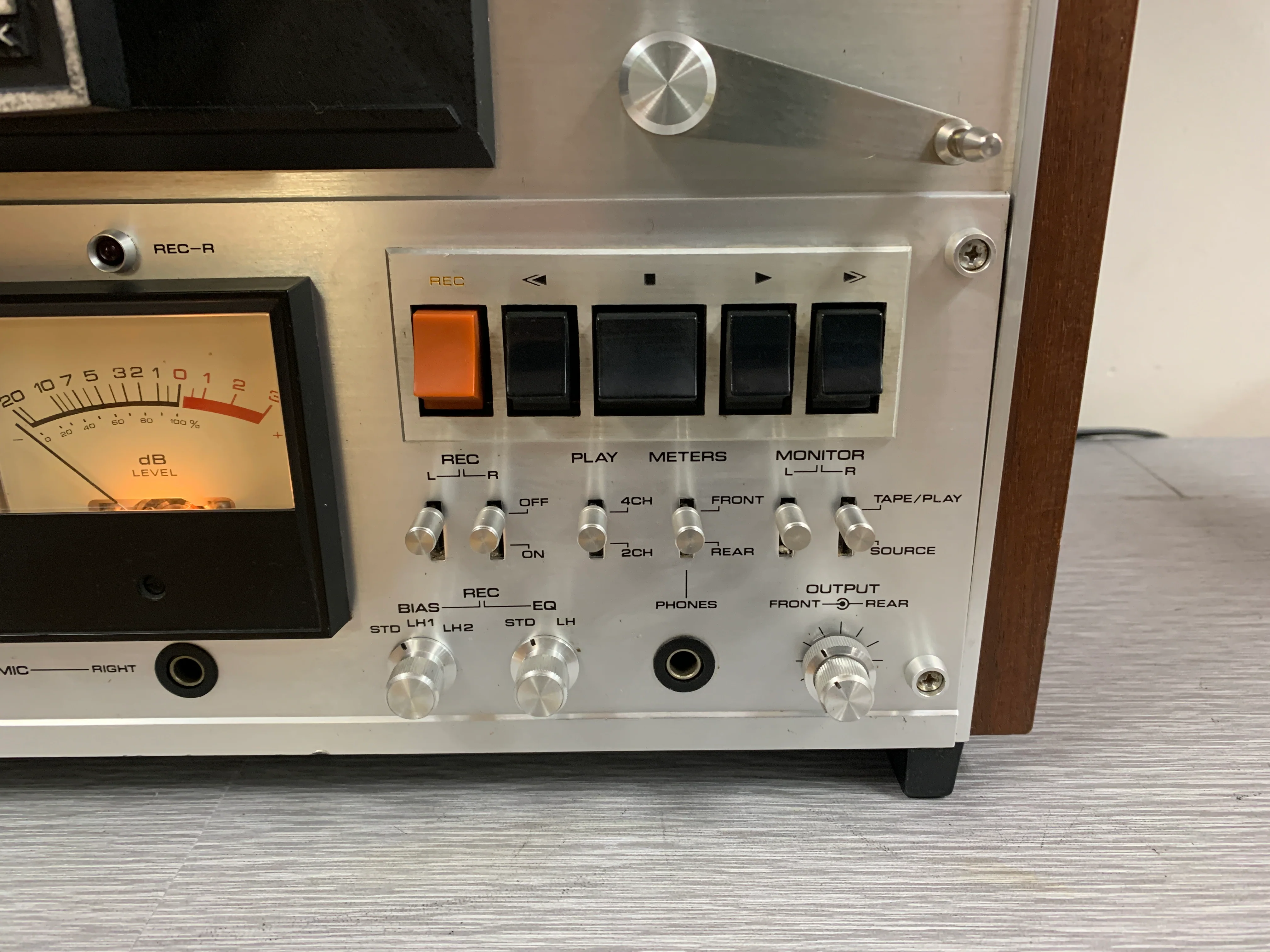 Pioneer RT-1020L Three Motor Three Head Stereo Tape Deck (1974-77) - Image 6