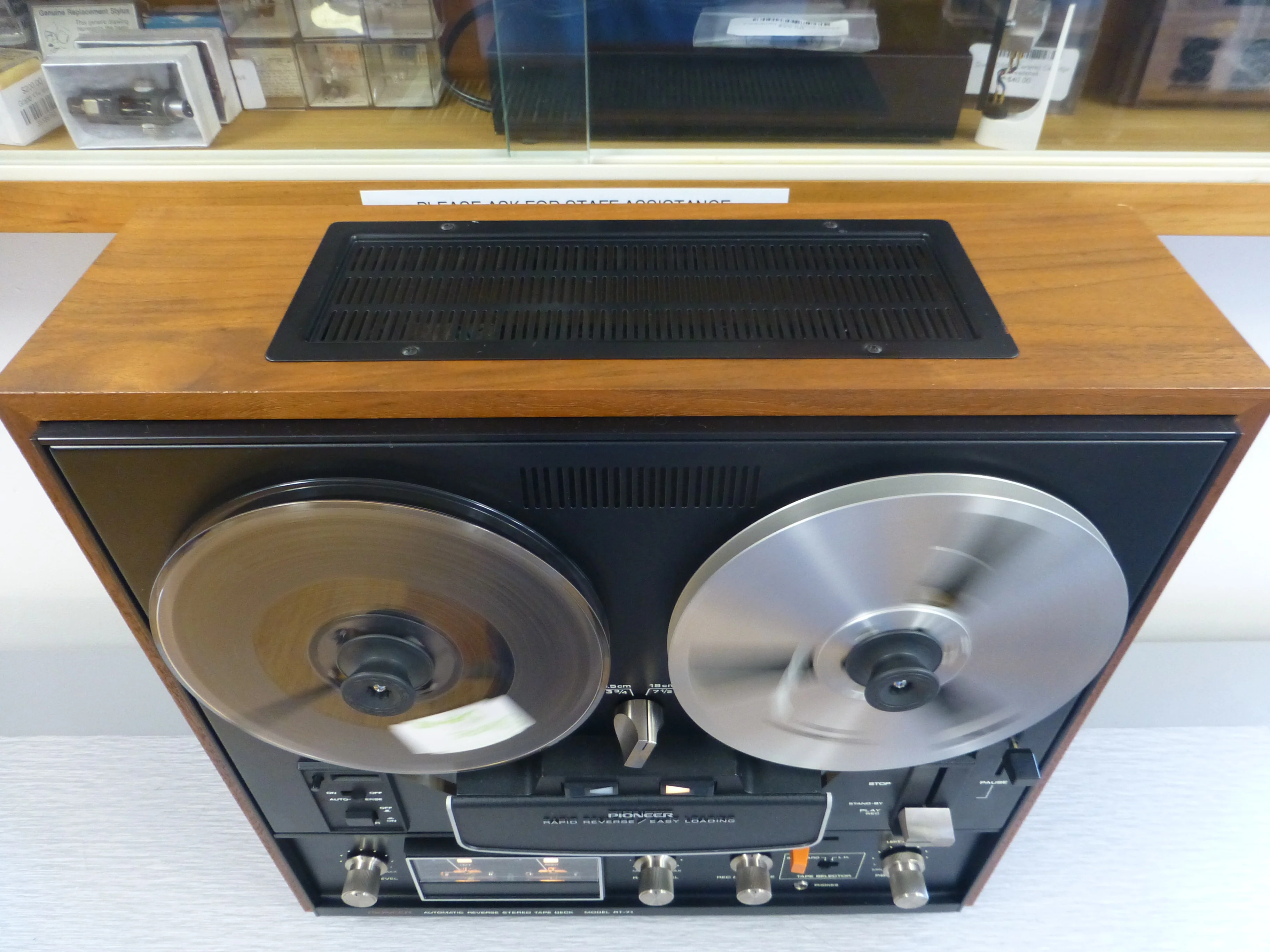 Pioneer RT-71 Reel to Reel * Fully Serviced * Dust Cover * Accessories * Box * 1972 - Image 7