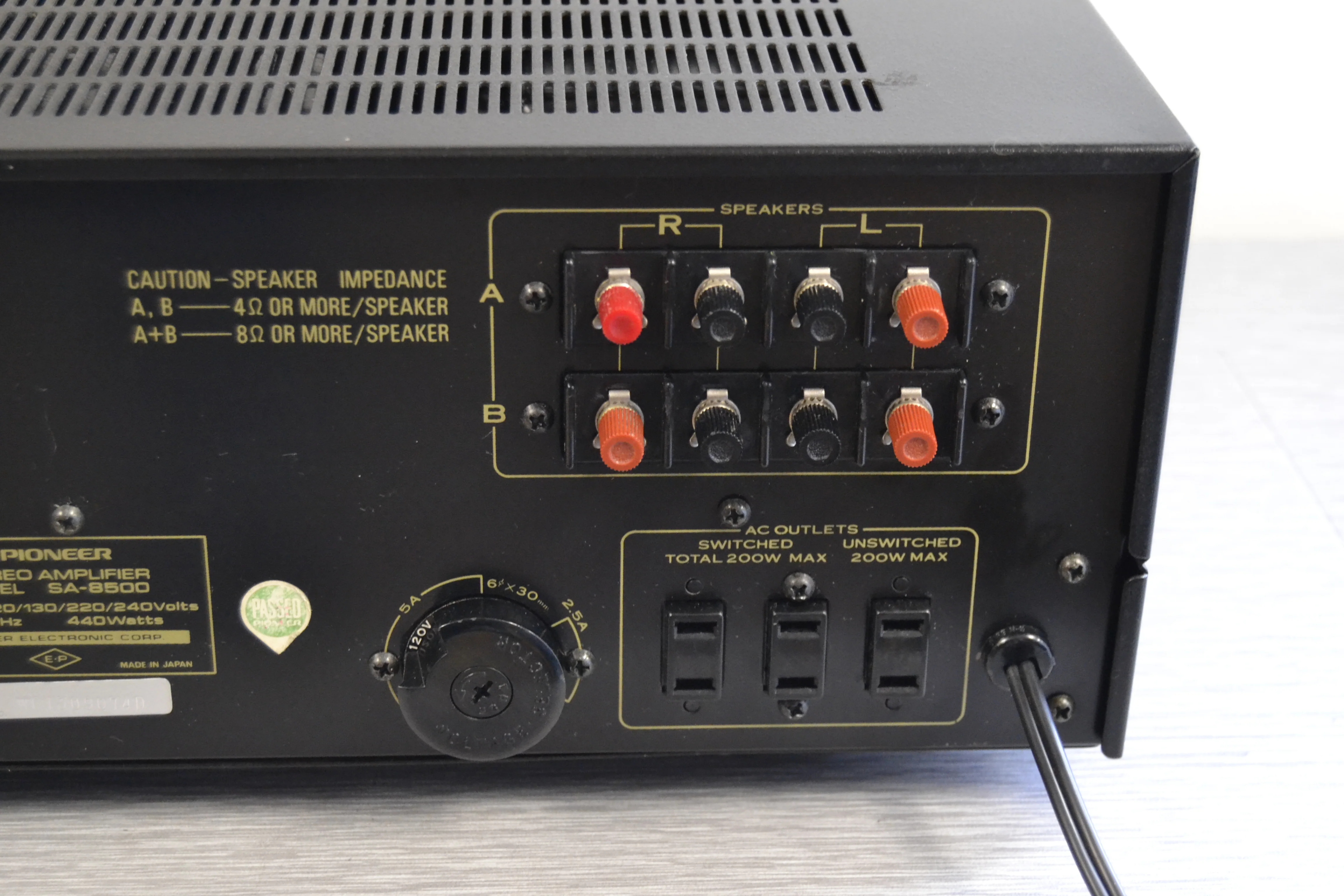 Pioneer SA-8500 Integrated Amplifier - Image 14