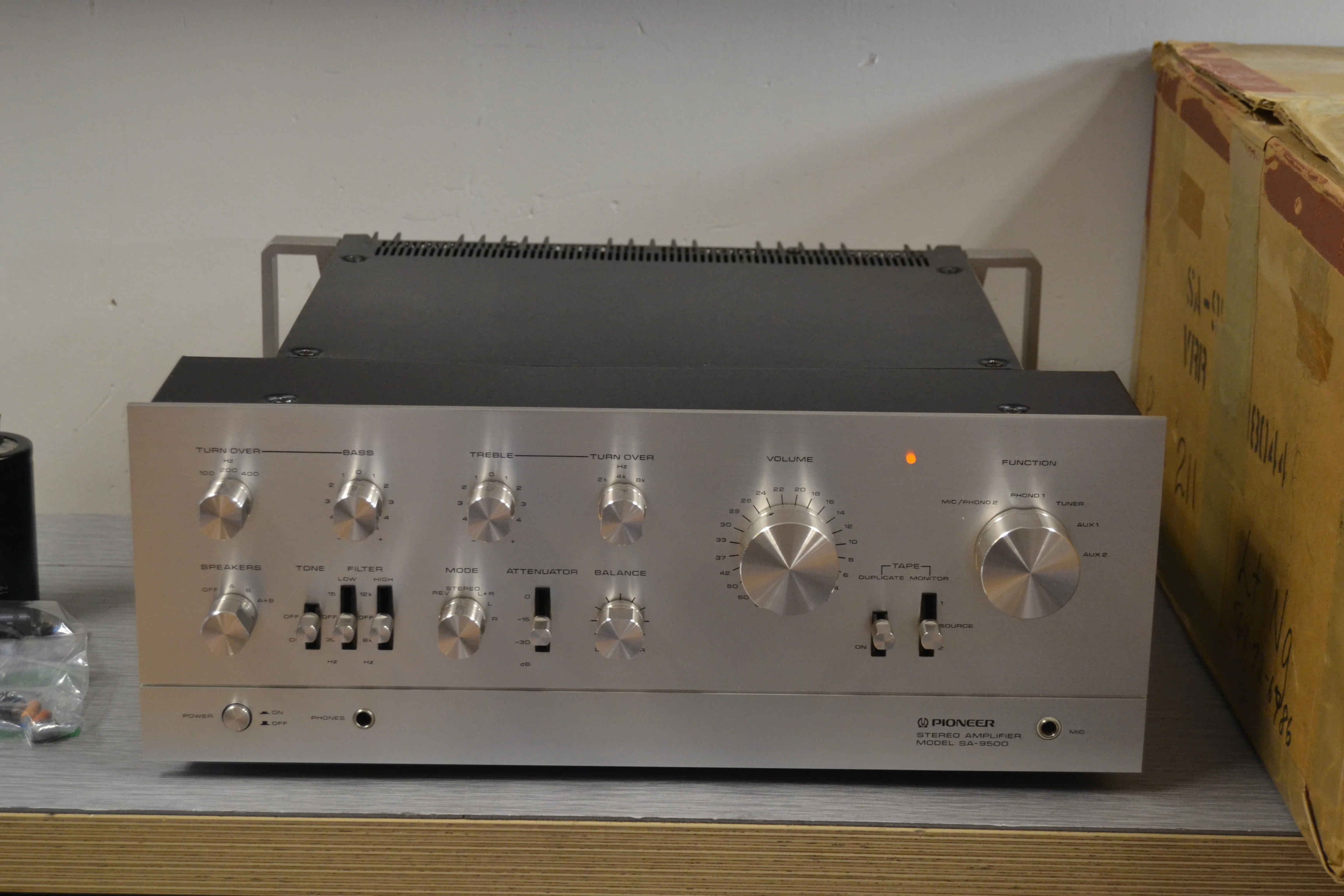 Pioneer SA-9500 Integrated Amplifier * FULLY RECAPPED * Box * MINT ! * 1976 * 80W RMS