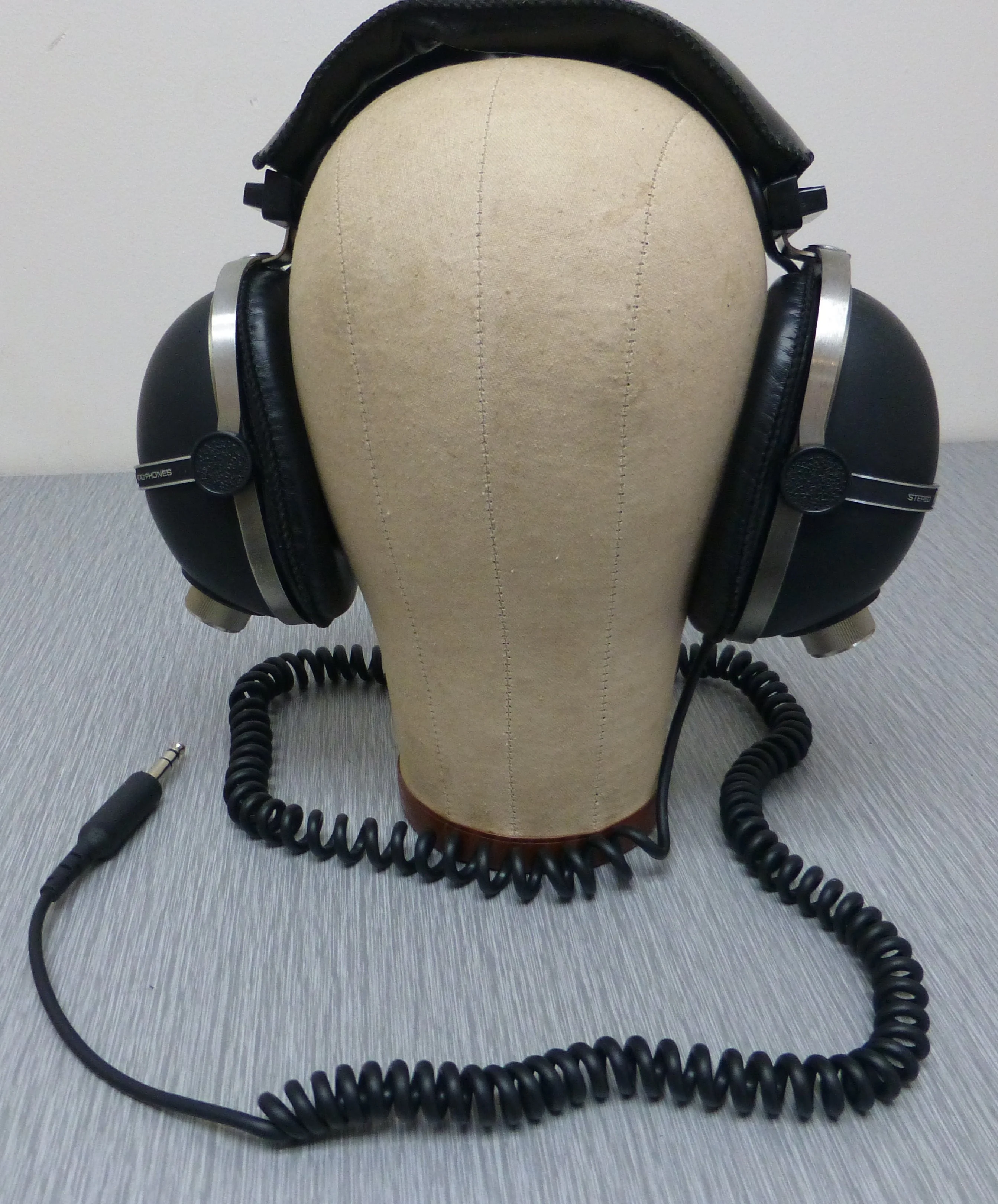 Pioneer SE-405 Stereo Headphones