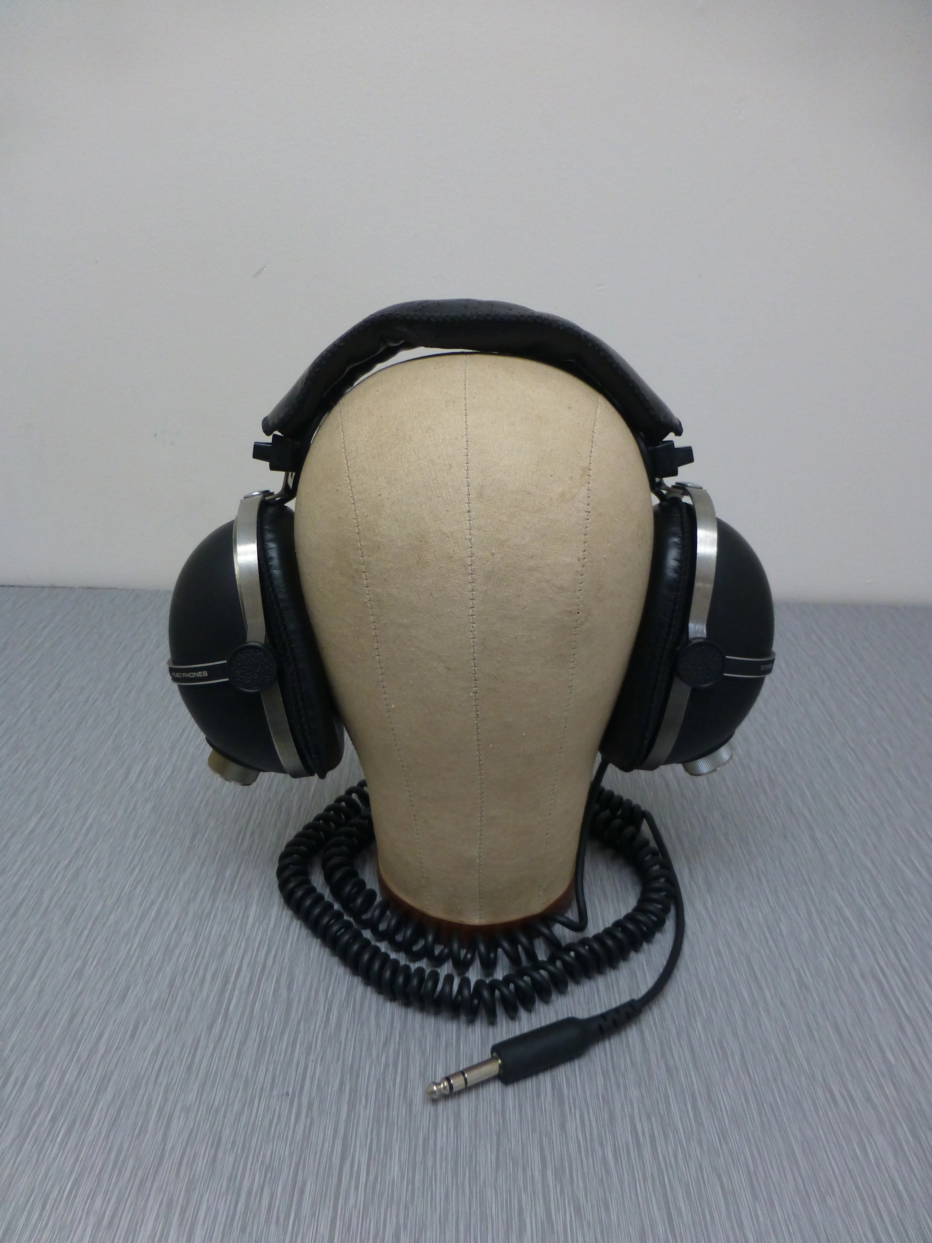 Pioneer SE-405 Stereo Headphones - Image 3