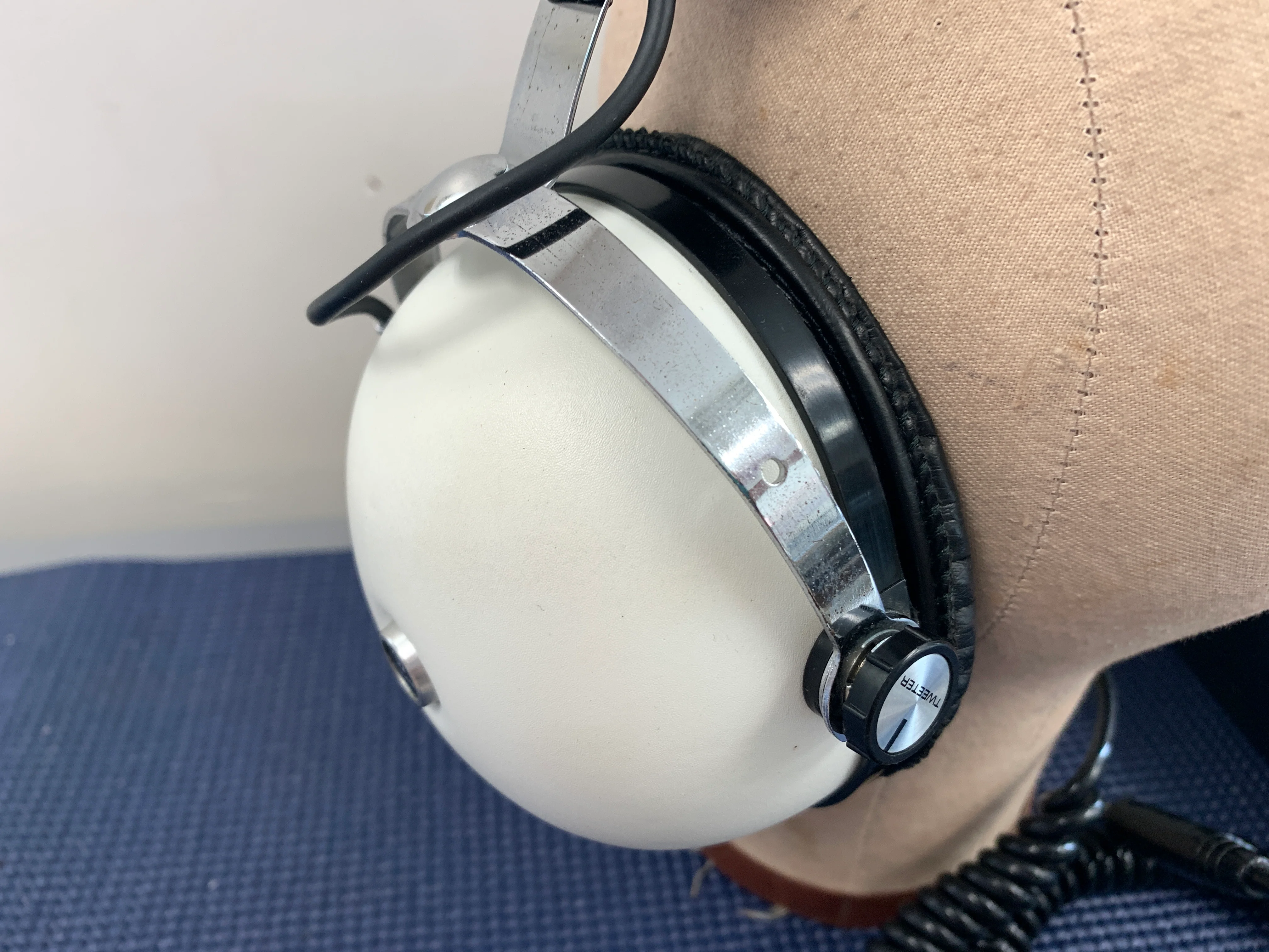 Pioneer SE-50 Stereo headphones * Original Case - Image 3