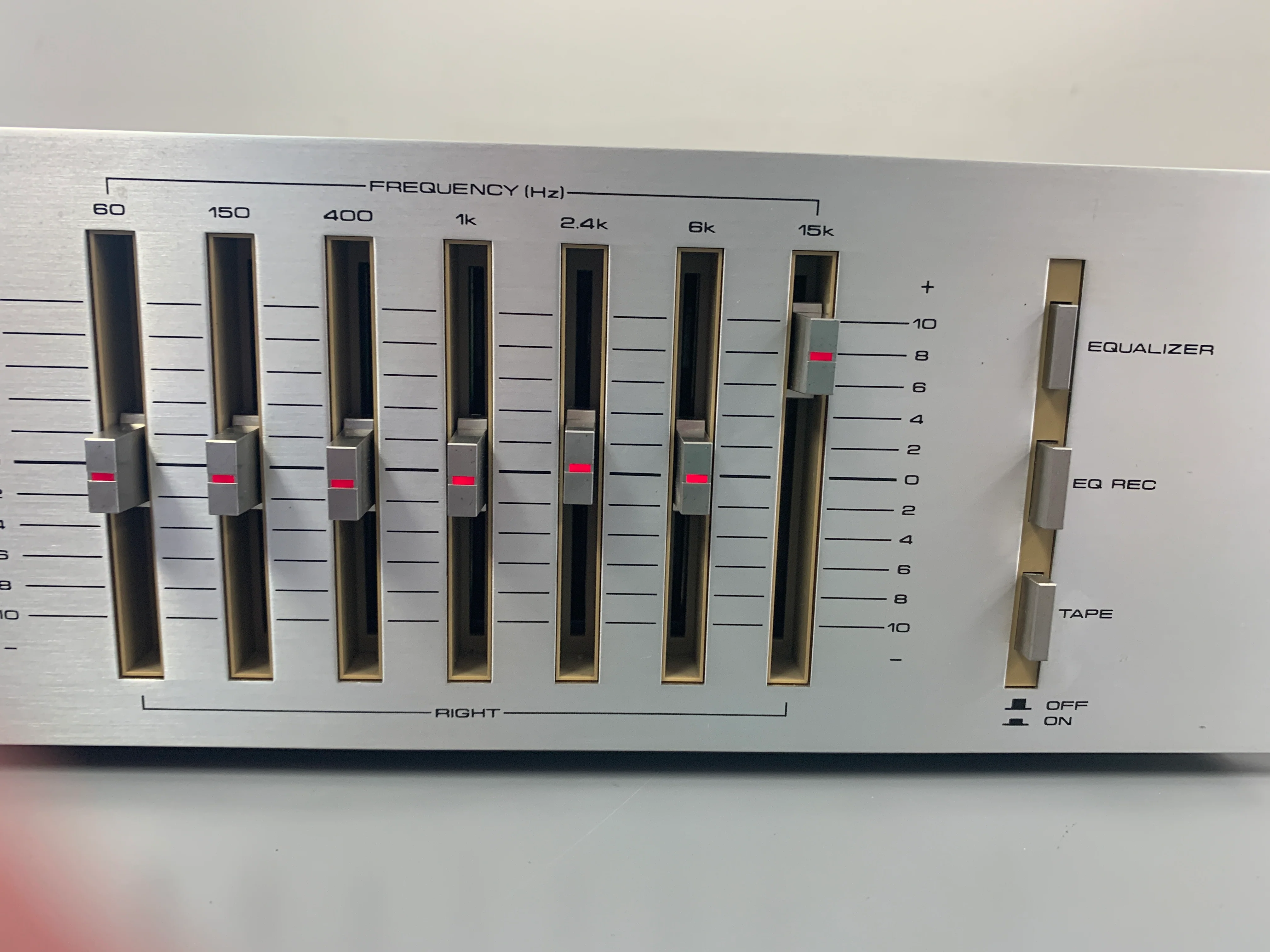 Pioneer SG-300 Stereo Graphic Equalizer - Image 5