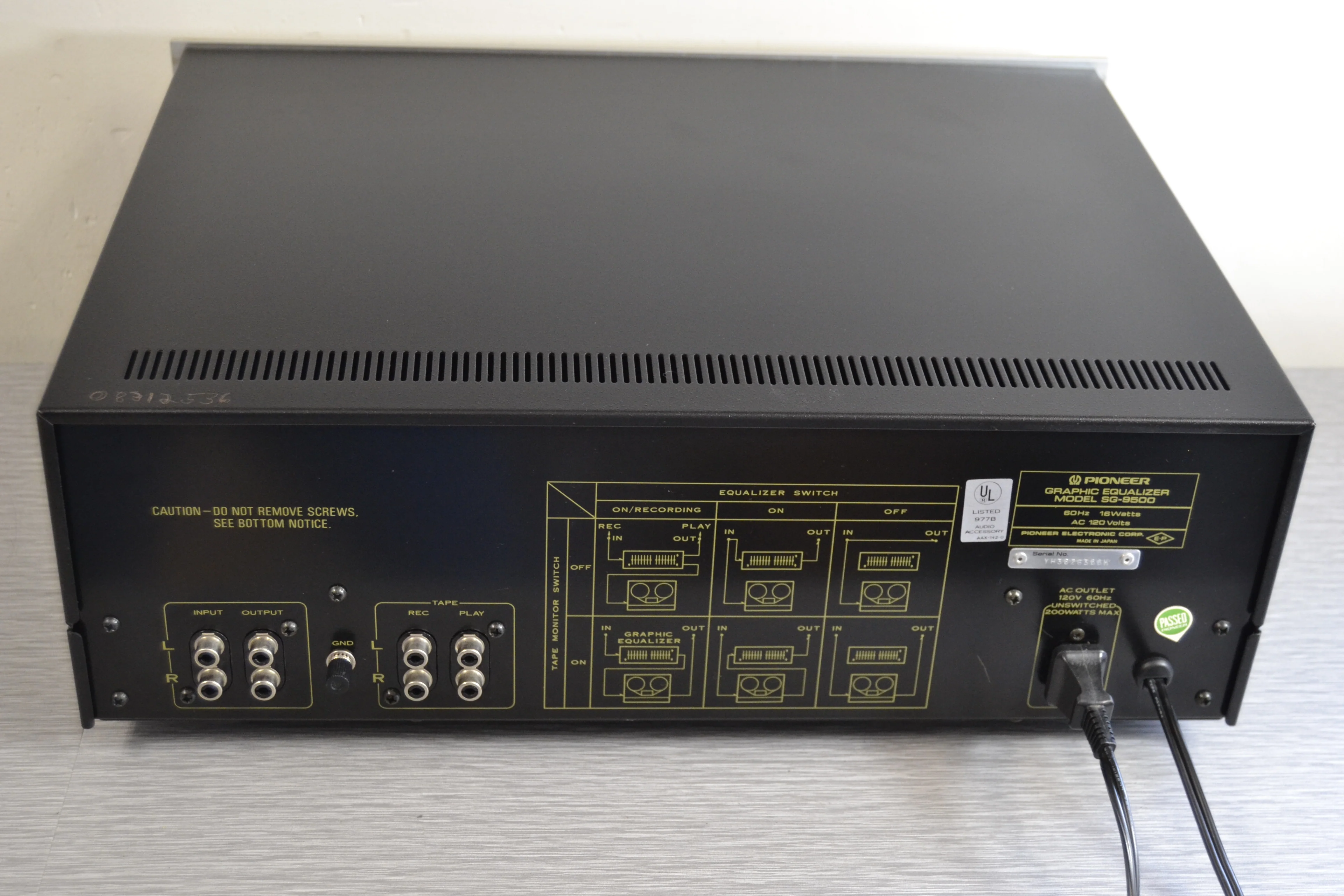 Pioneer SG9500 Graphic Equalizer - Image 10