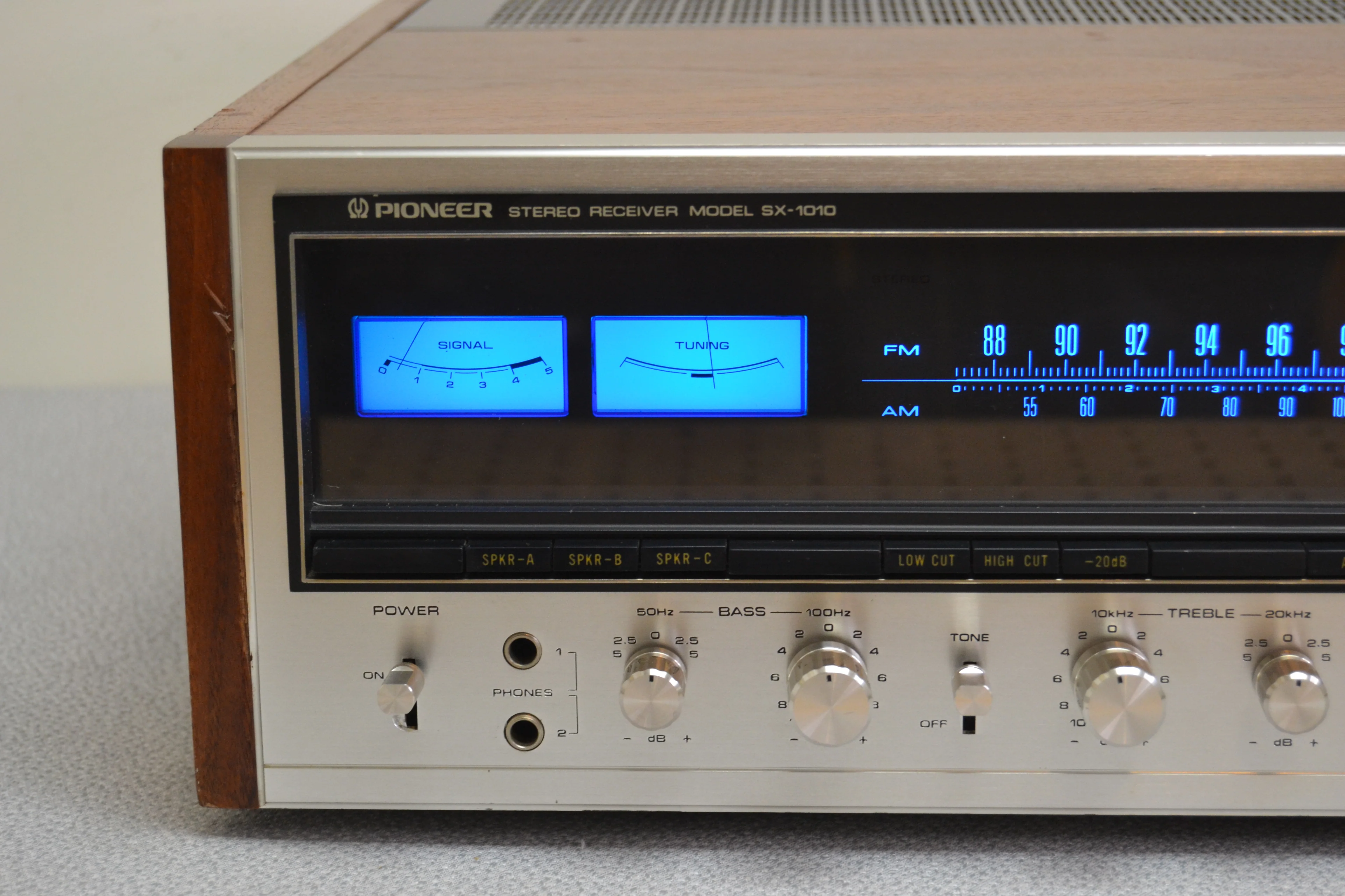 Pioneer SX-1010 Stereo receiver * 100W RMS * 1974 * Fully Serviced * LED Upgraded - Image 2