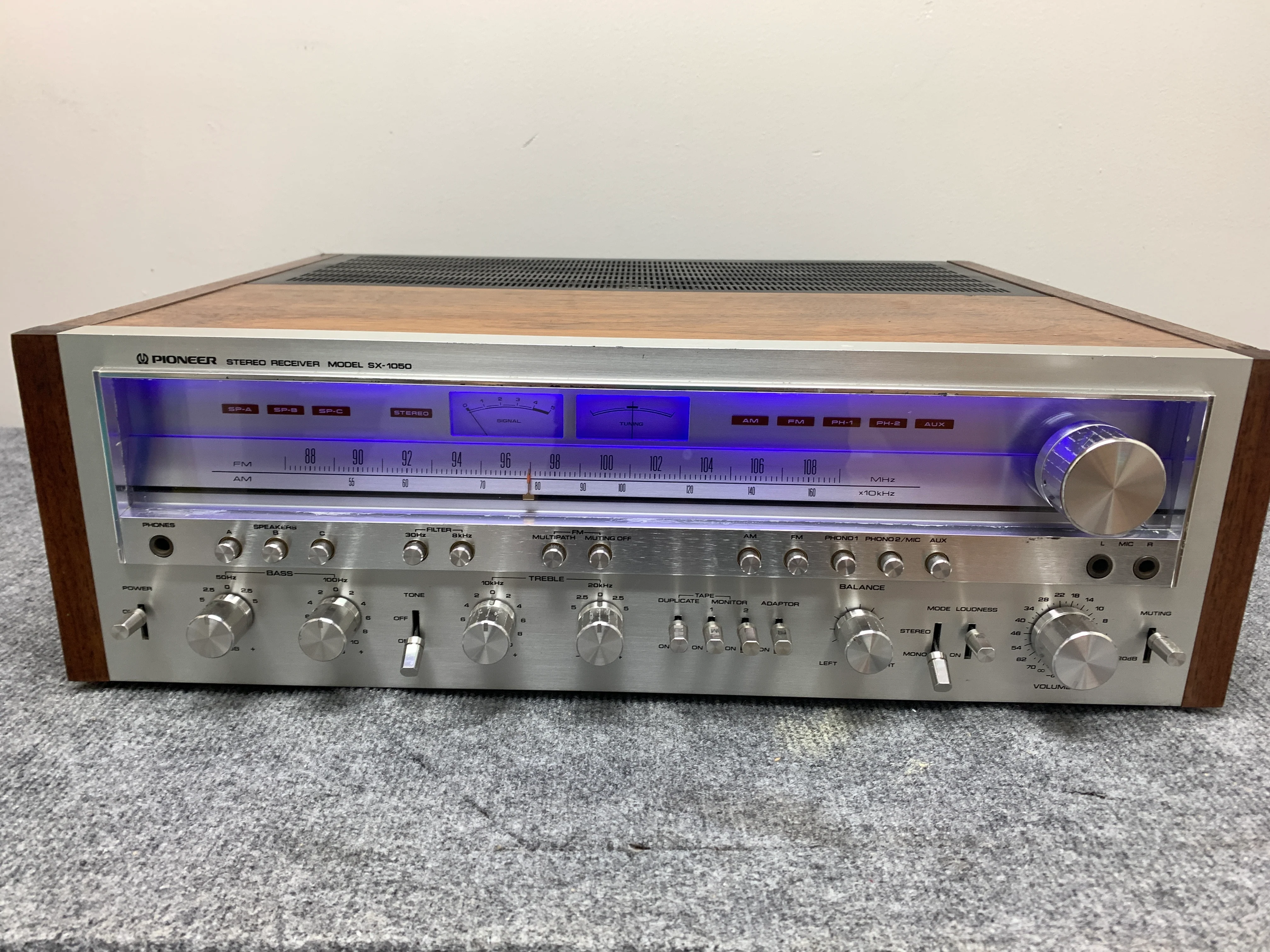 Pioneer SX-1050 Stereo Receiver * 1976/78 * 120W RMS