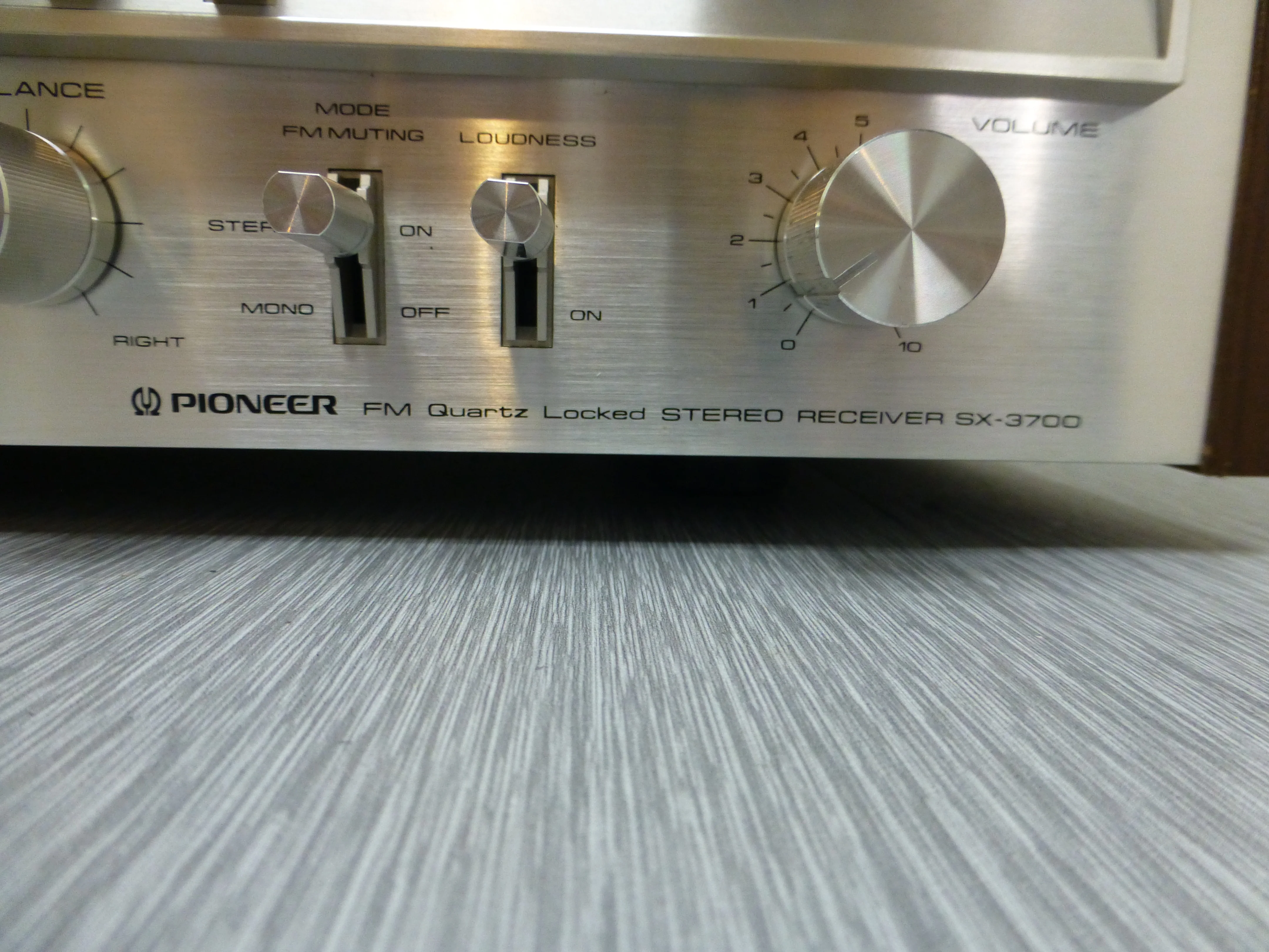 Pioneer SX-3700  AM/FM Stereo Receiver (1980-81) * 45W RMS - Image 6