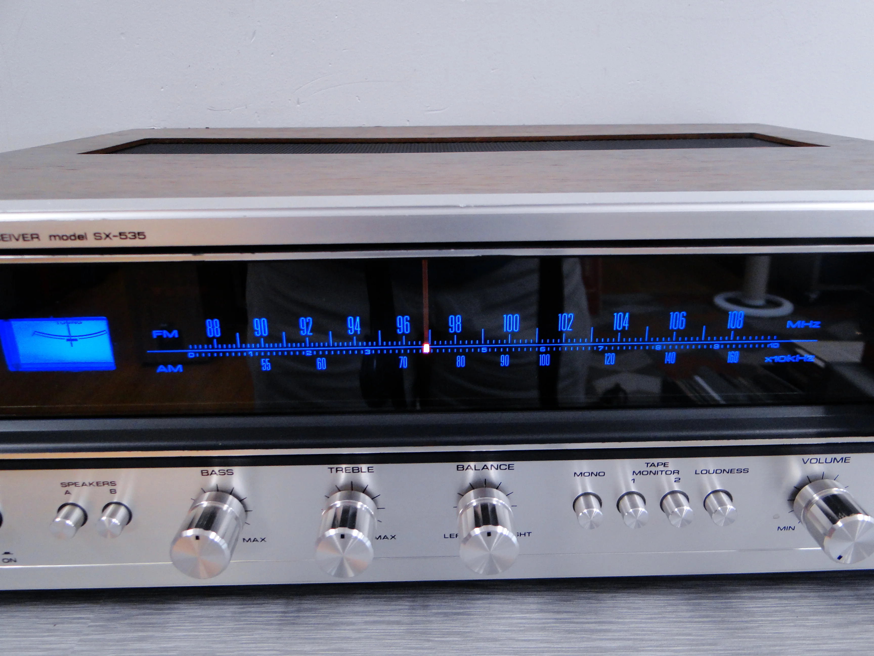 Pioneer SX-535 AM/FM Stereo Receiver (1974-76) - Image 4