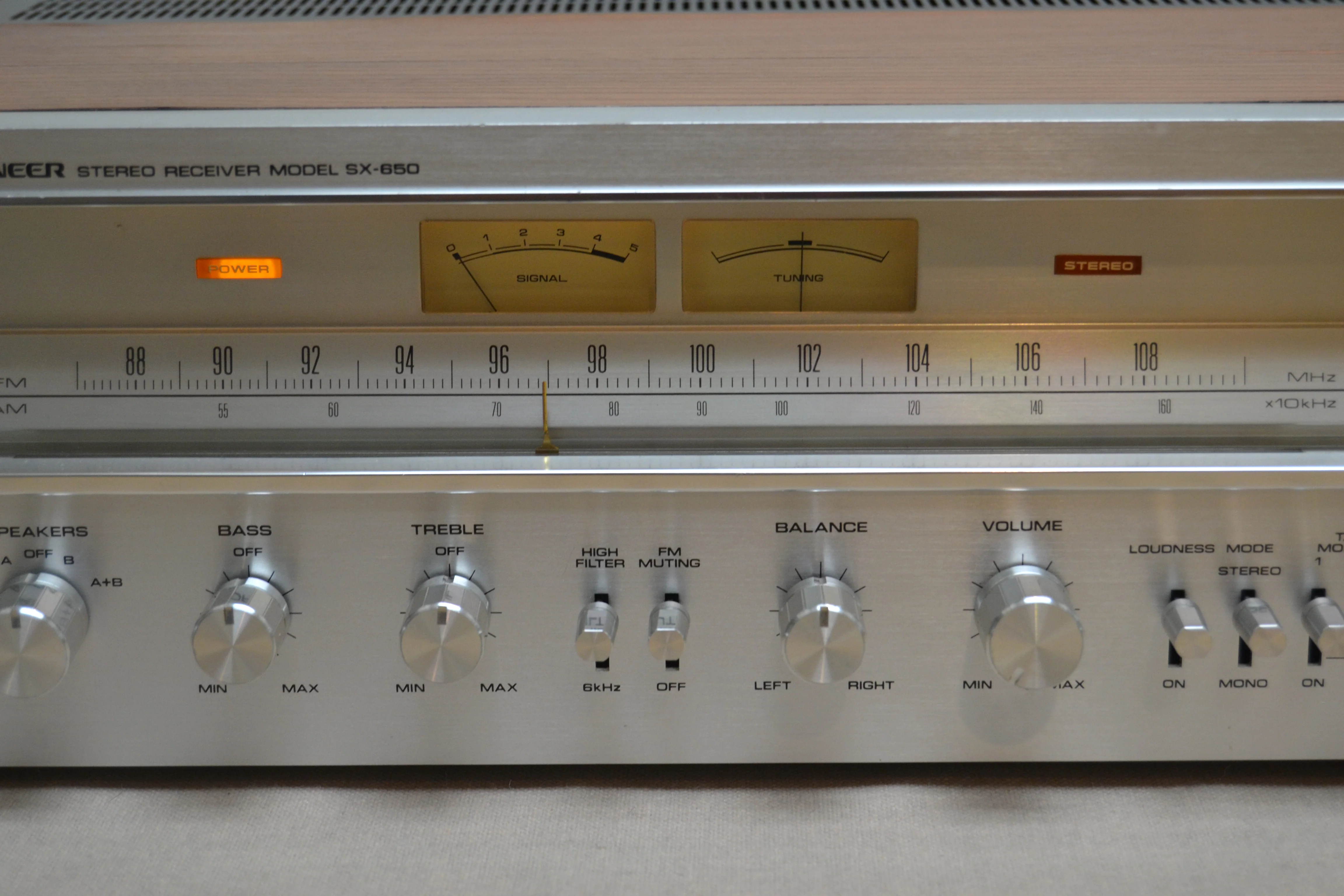 Pioneer SX-650 Stereo Receiver * 35W RMS * 1976 * Fully Serviced - Led Upgraded - Image 3