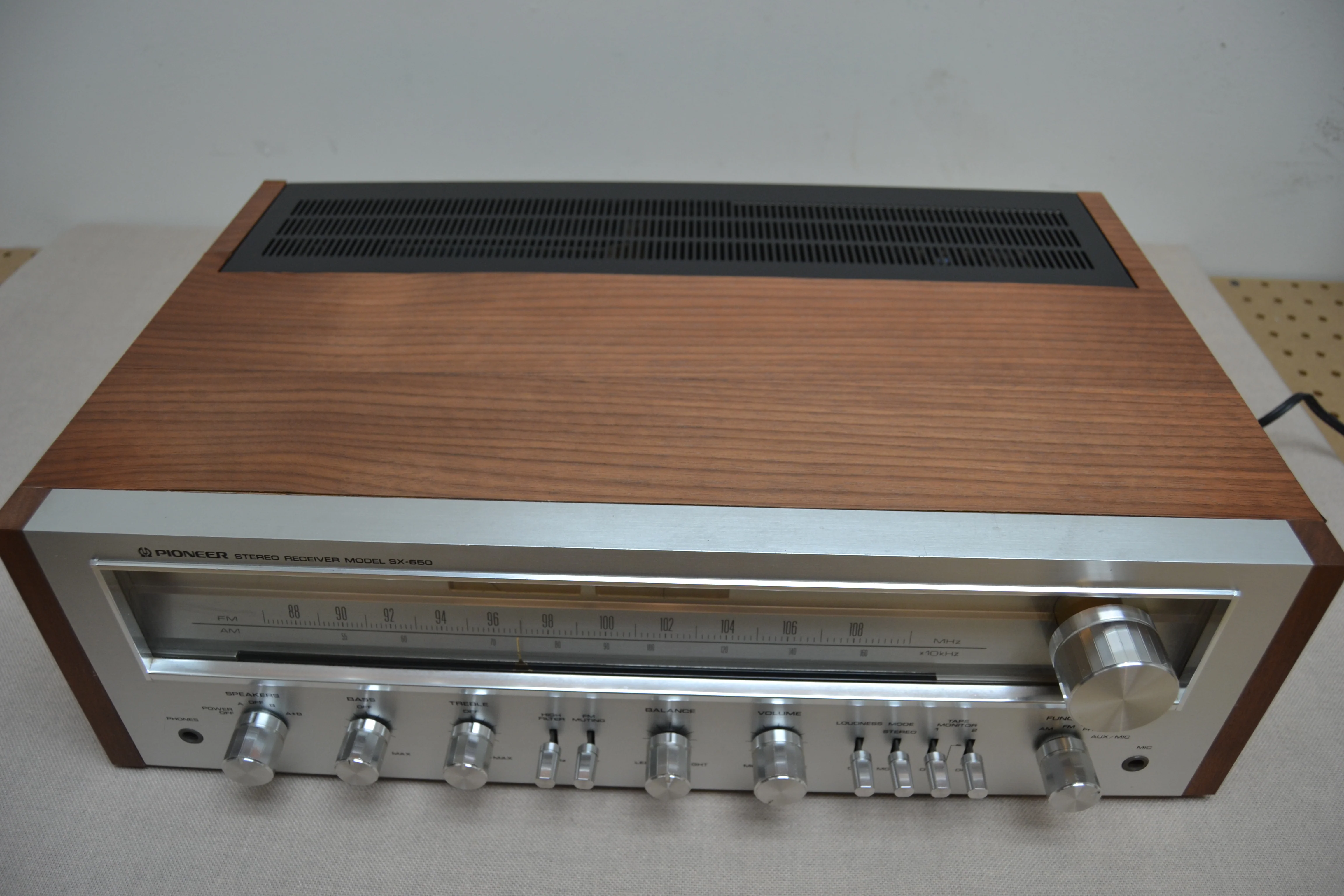 Pioneer SX-650 Stereo Receiver * 35W RMS * 1976 * Fully Serviced - Led Upgraded - Image 7