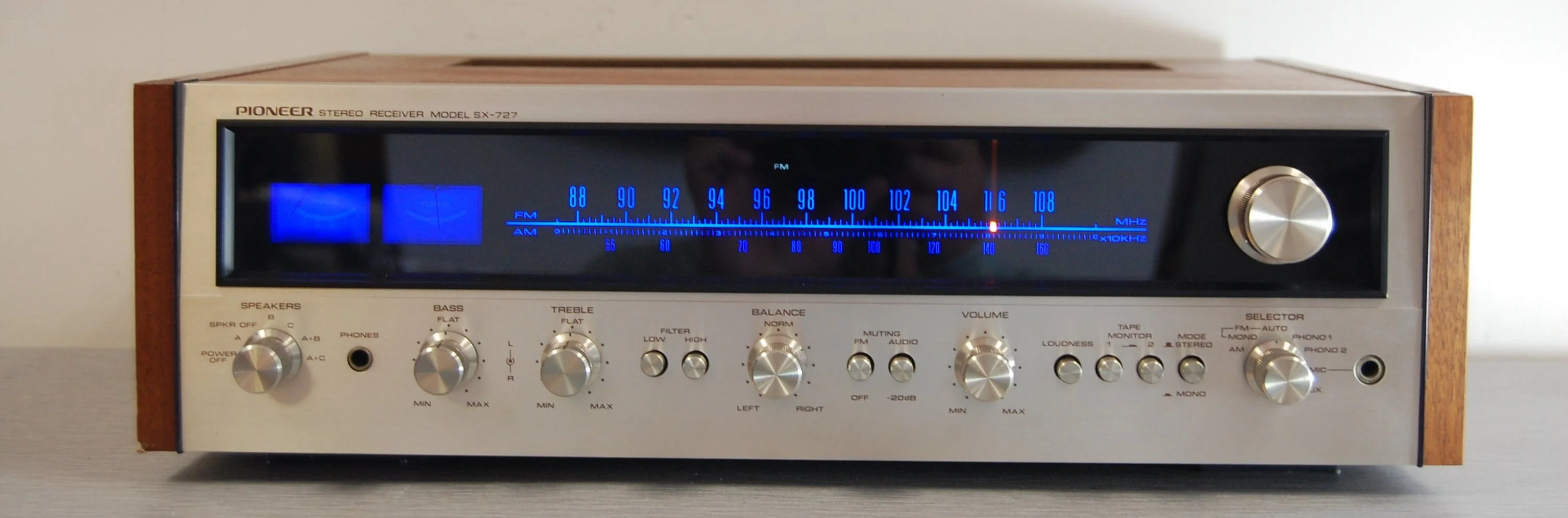 Pioneer SX-727 AM/FM Stereo Receiver (1972-74) * 37W RMS