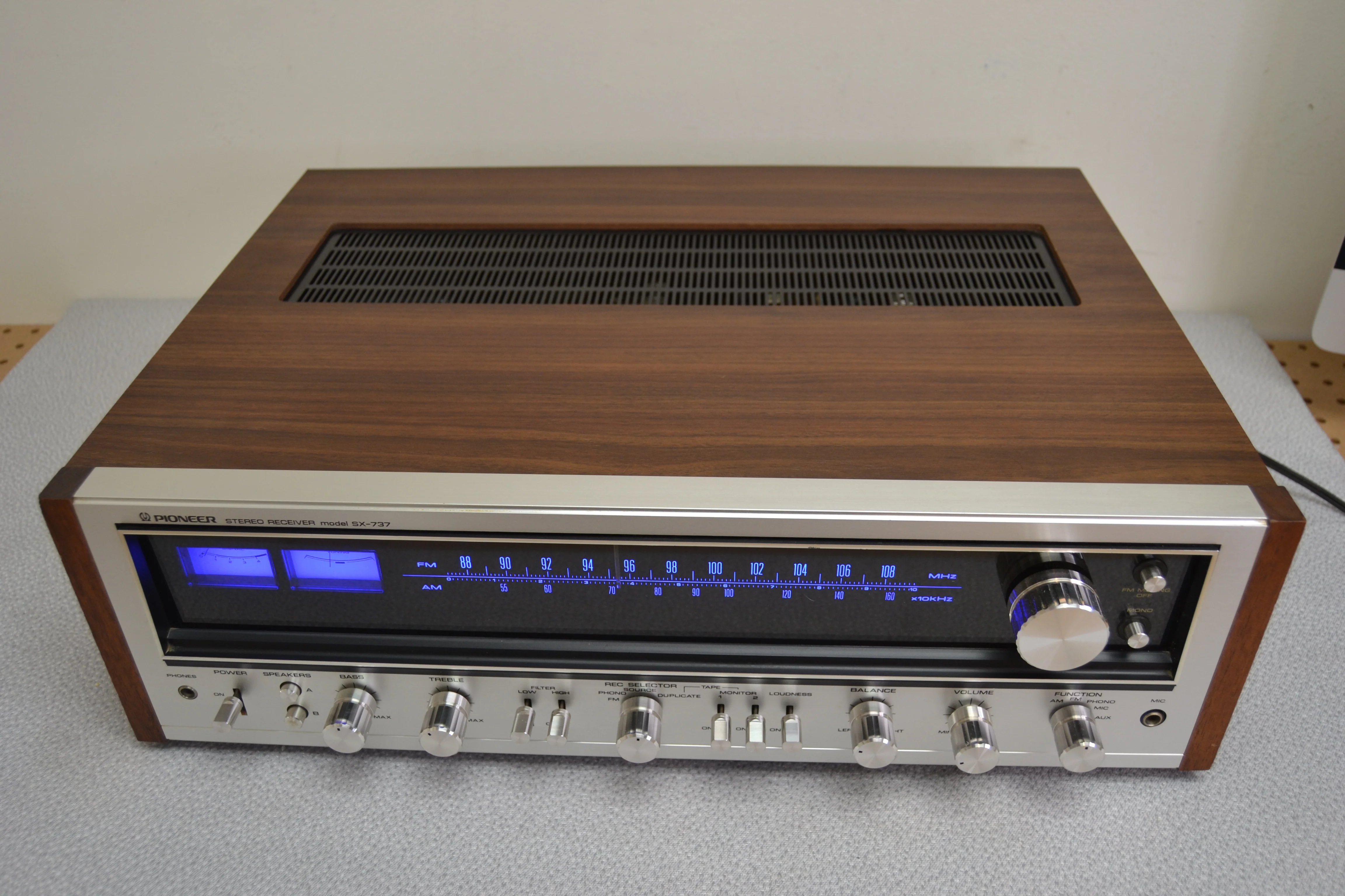 Pioneer SX-737 Stereo Receiver * Fully Serviced * Led Upgrade * Weak Tuner * 35W RMS - Image 7