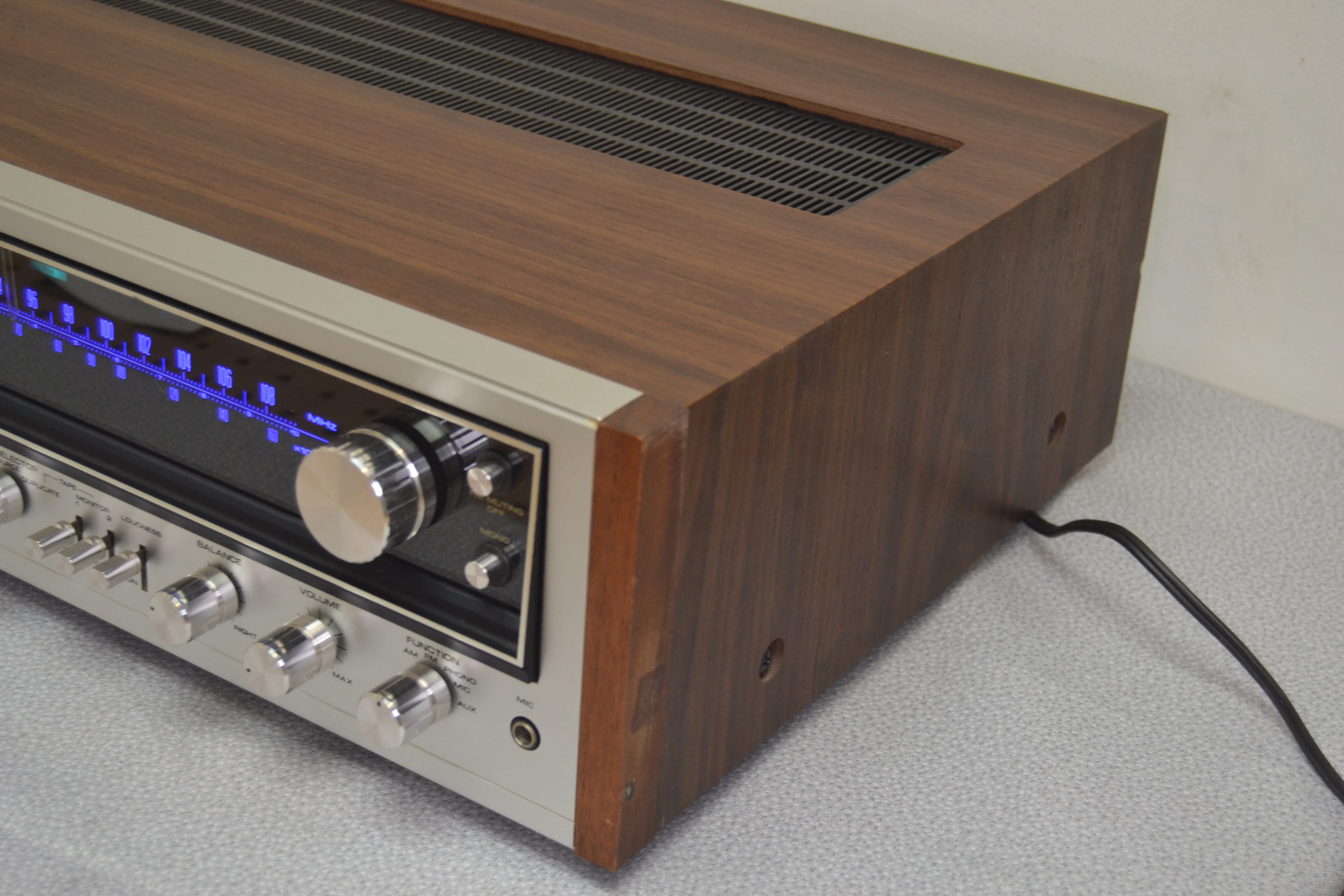 Pioneer SX-737 Stereo Receiver * Fully Serviced * Led Upgrade * Weak Tuner * 35W RMS - Image 8
