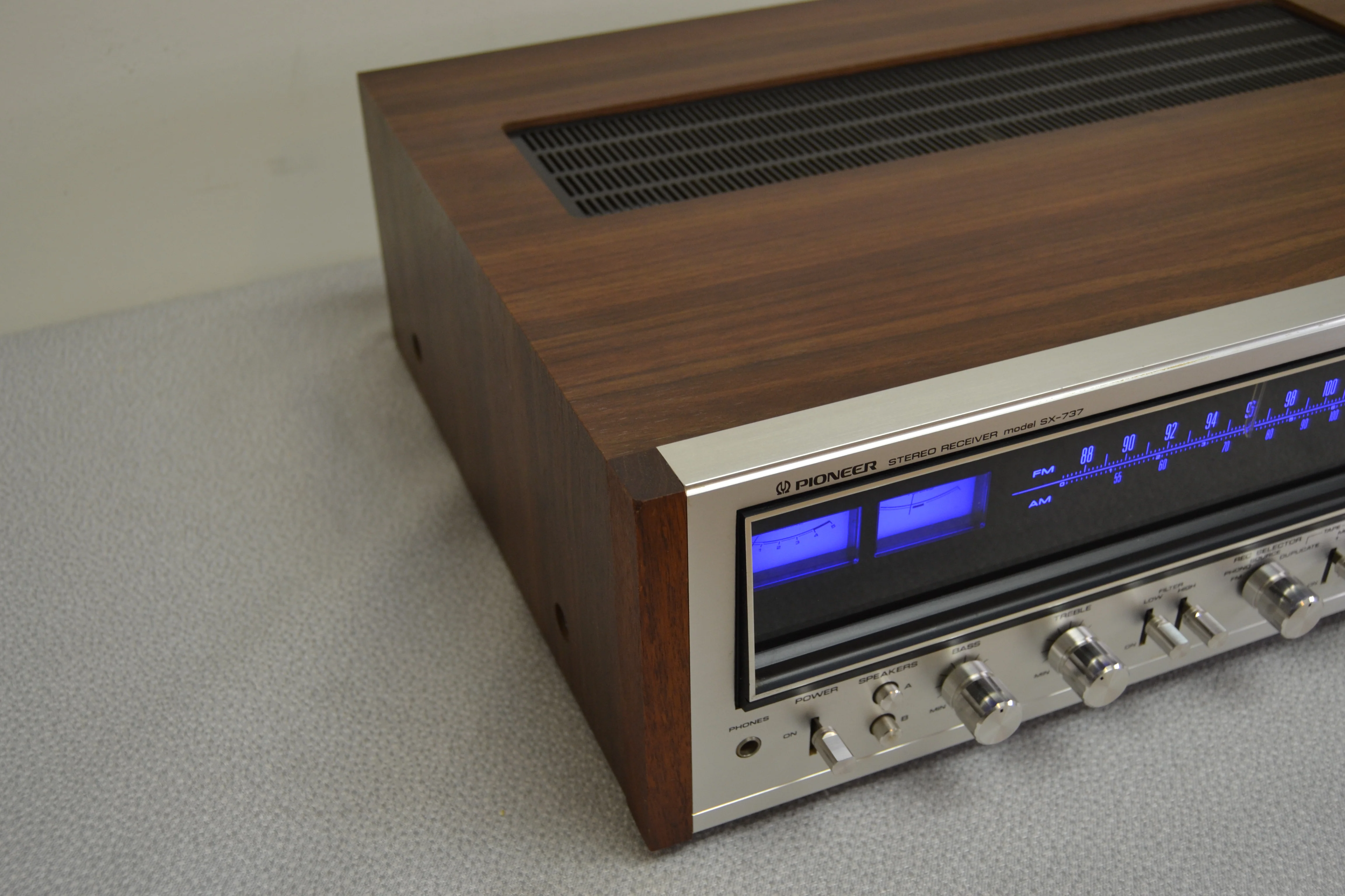Pioneer SX-737 Stereo Receiver * Fully Serviced * Led Upgrade * Weak Tuner * 35W RMS - Image 9