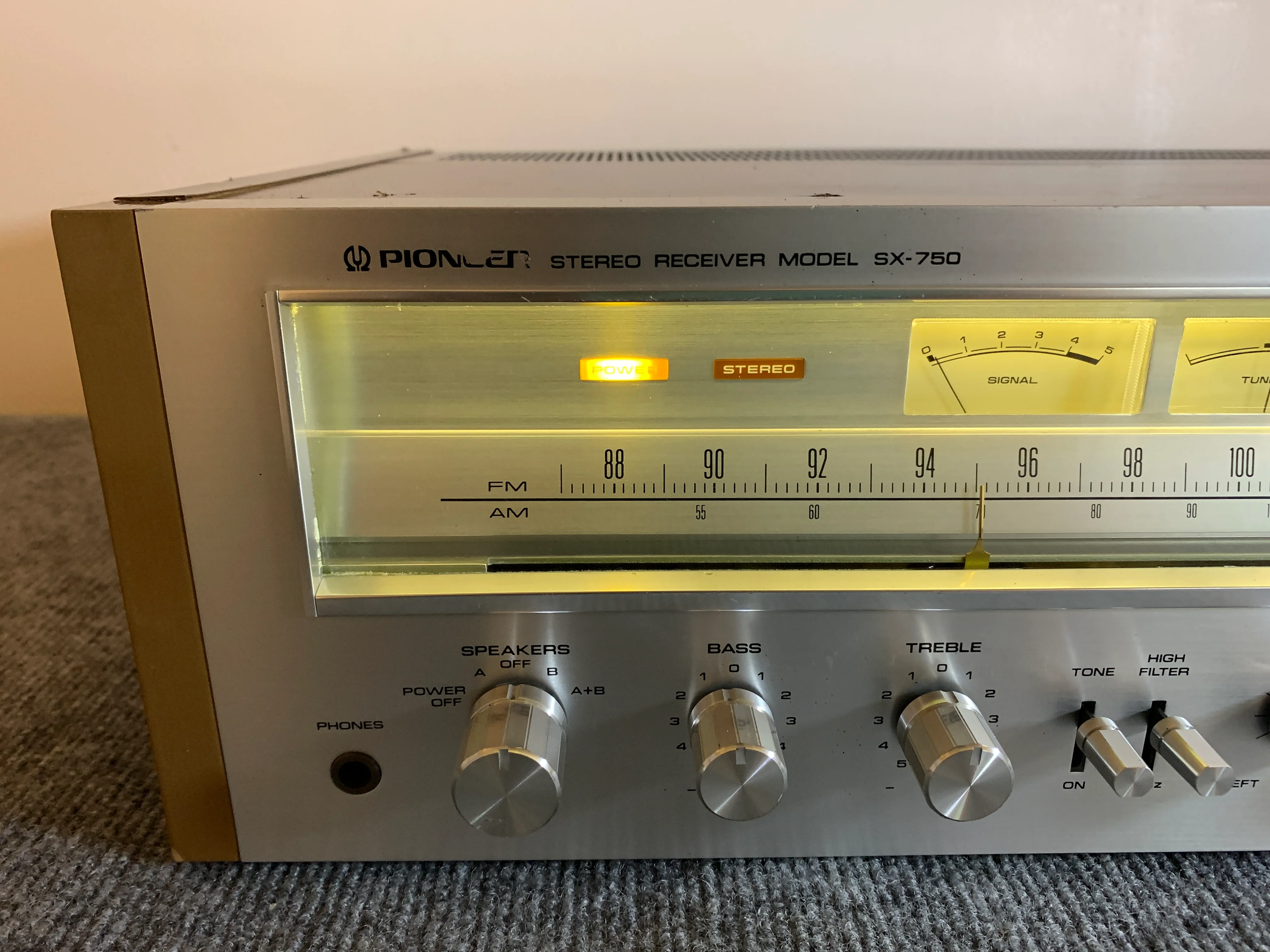 Pioneer SX-750 Stereo Receiver - Image 2