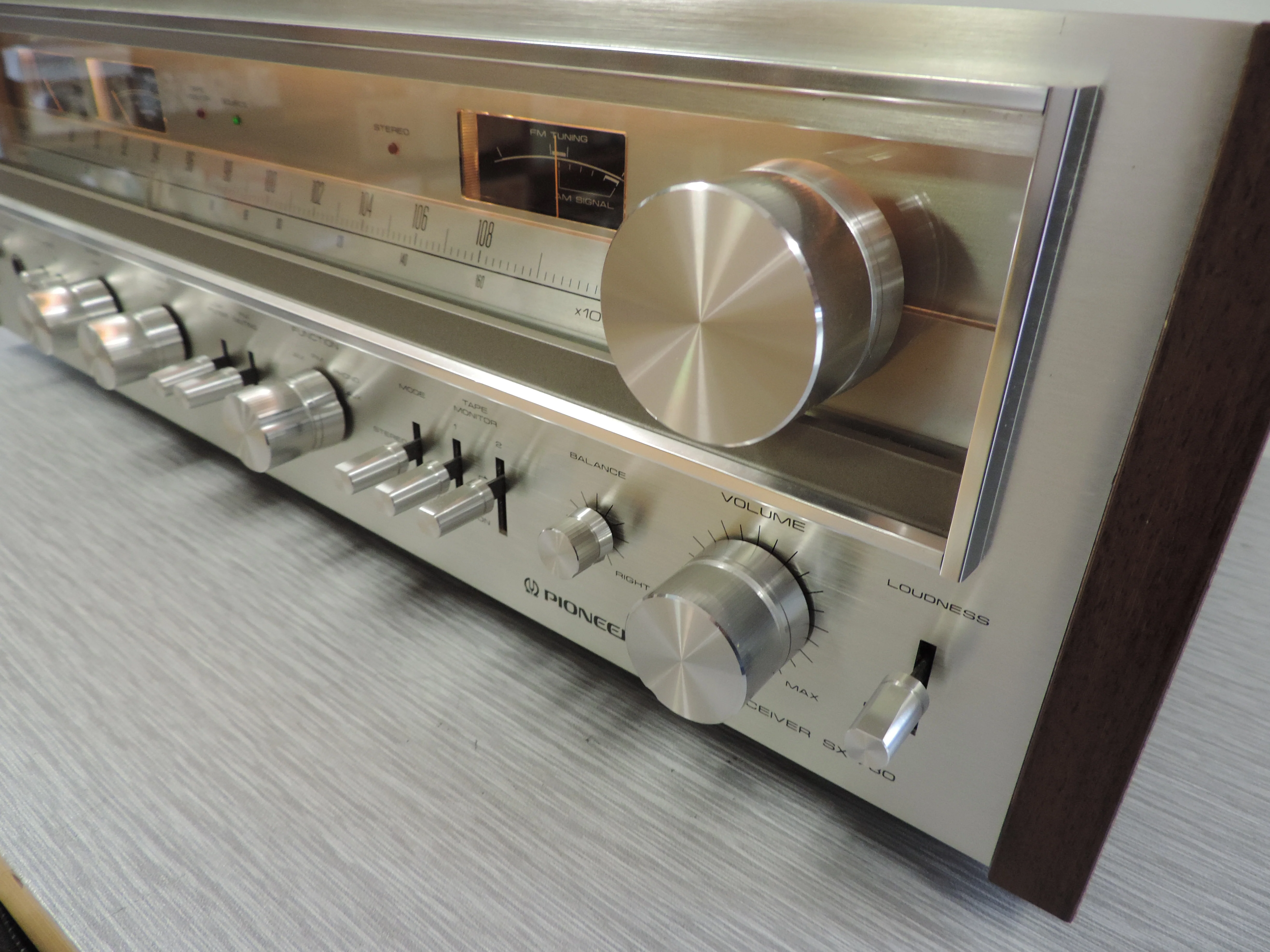 Pioneer SX-780 Stereo Receiver - Image 8