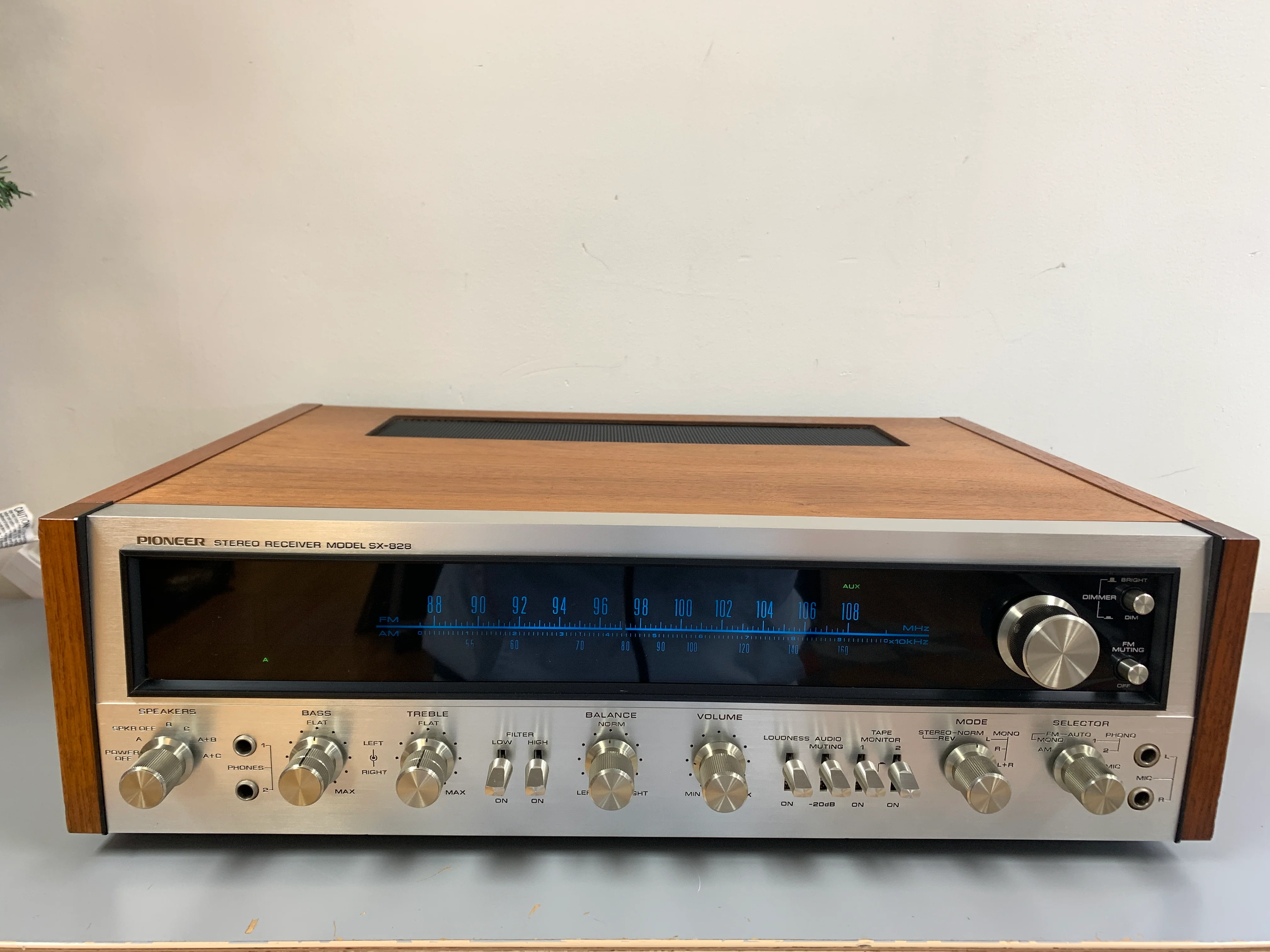 Pioneer SX-828 Stereo Receiver
