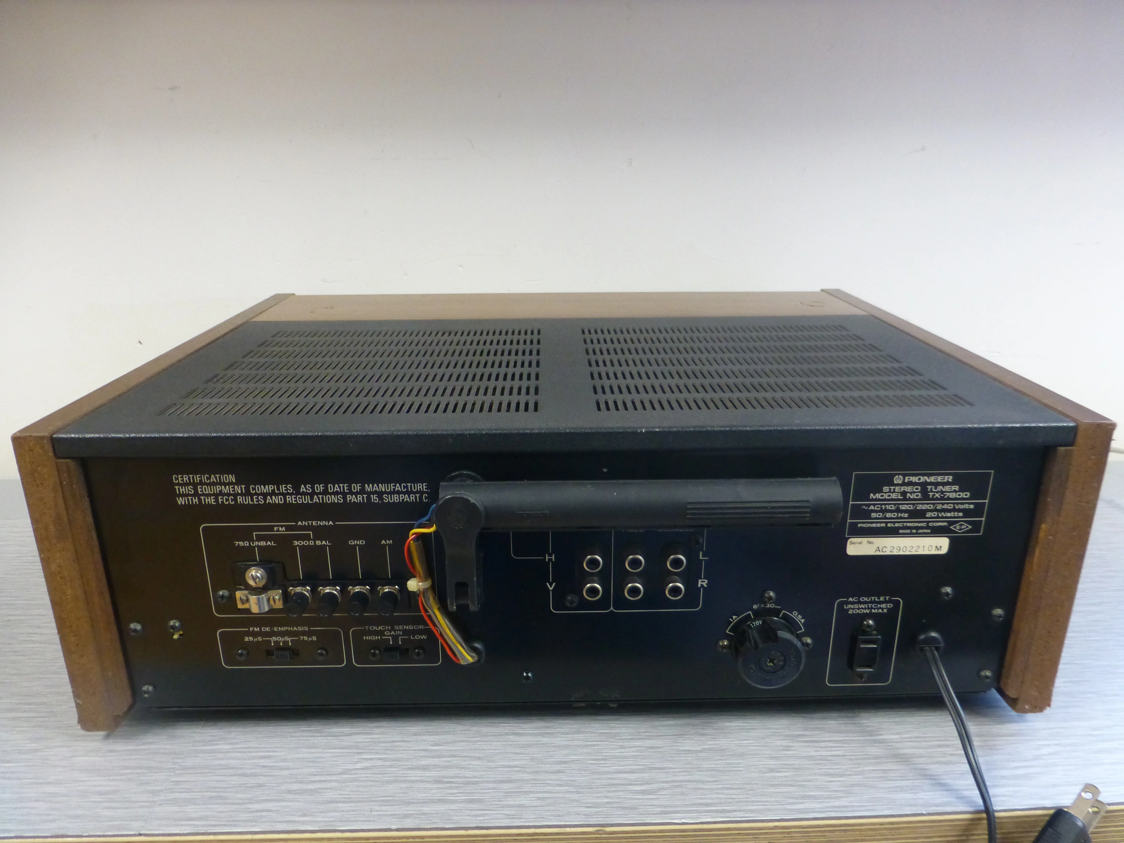 Pioneer TX-7800 AM/FM Stereo Tuner (1979-81) - Image 11