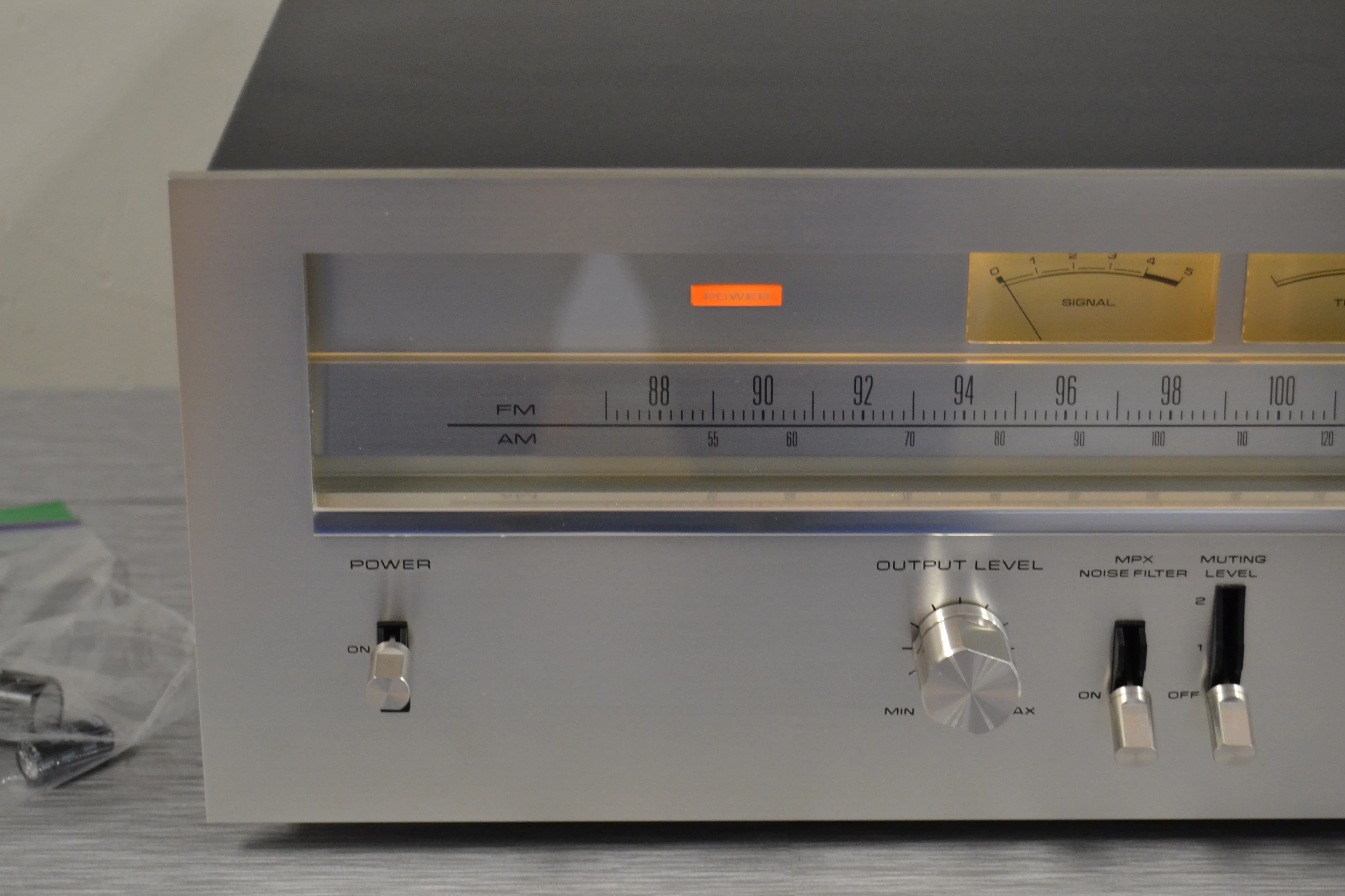 Pioneer TX-9500 Stereo Tuner * Recapped * 1976 * Box - Image 2