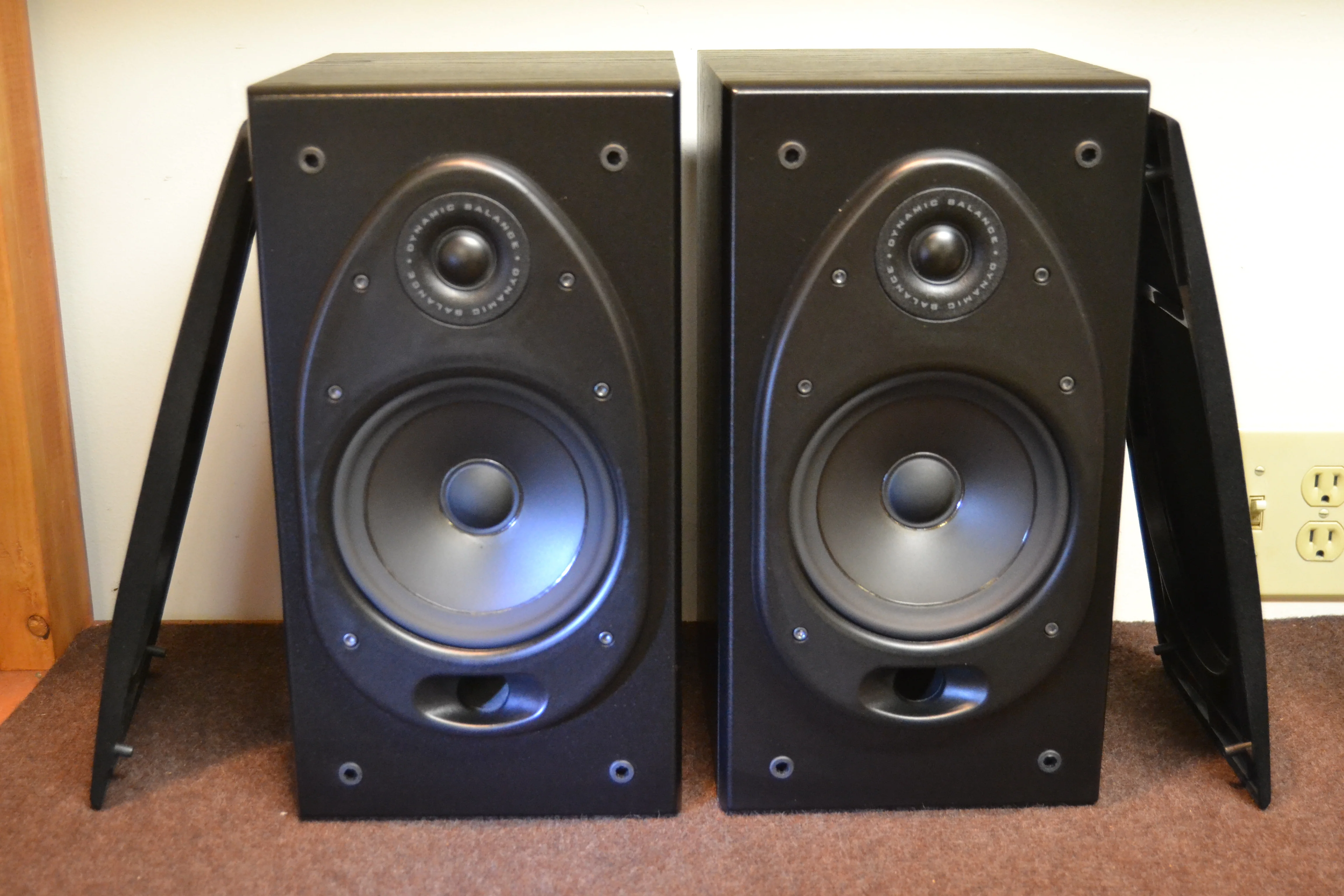 Polk Audio RT35 Speakers