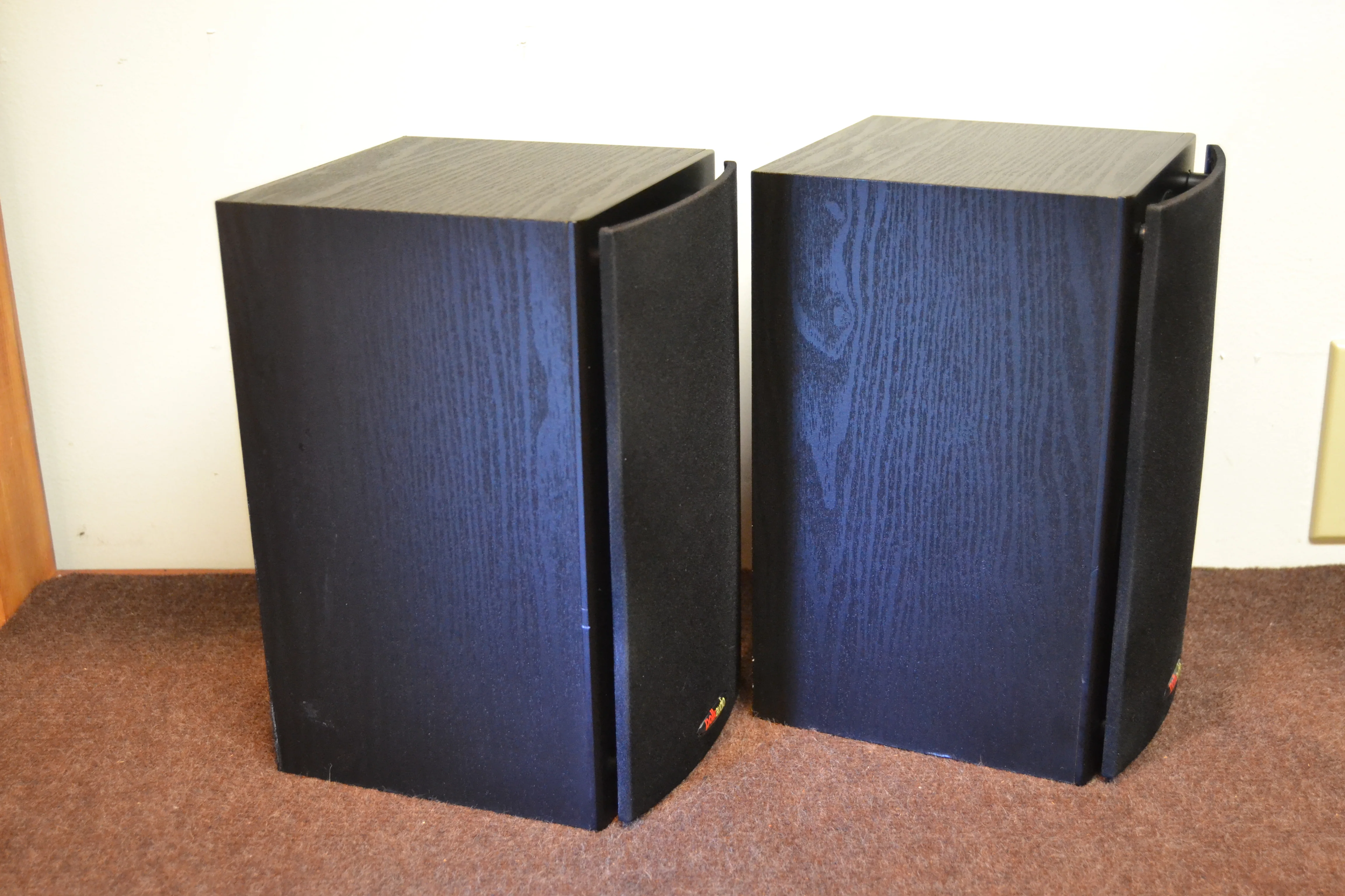 Polk Audio T15 Bookshelf Speakers - Image 3