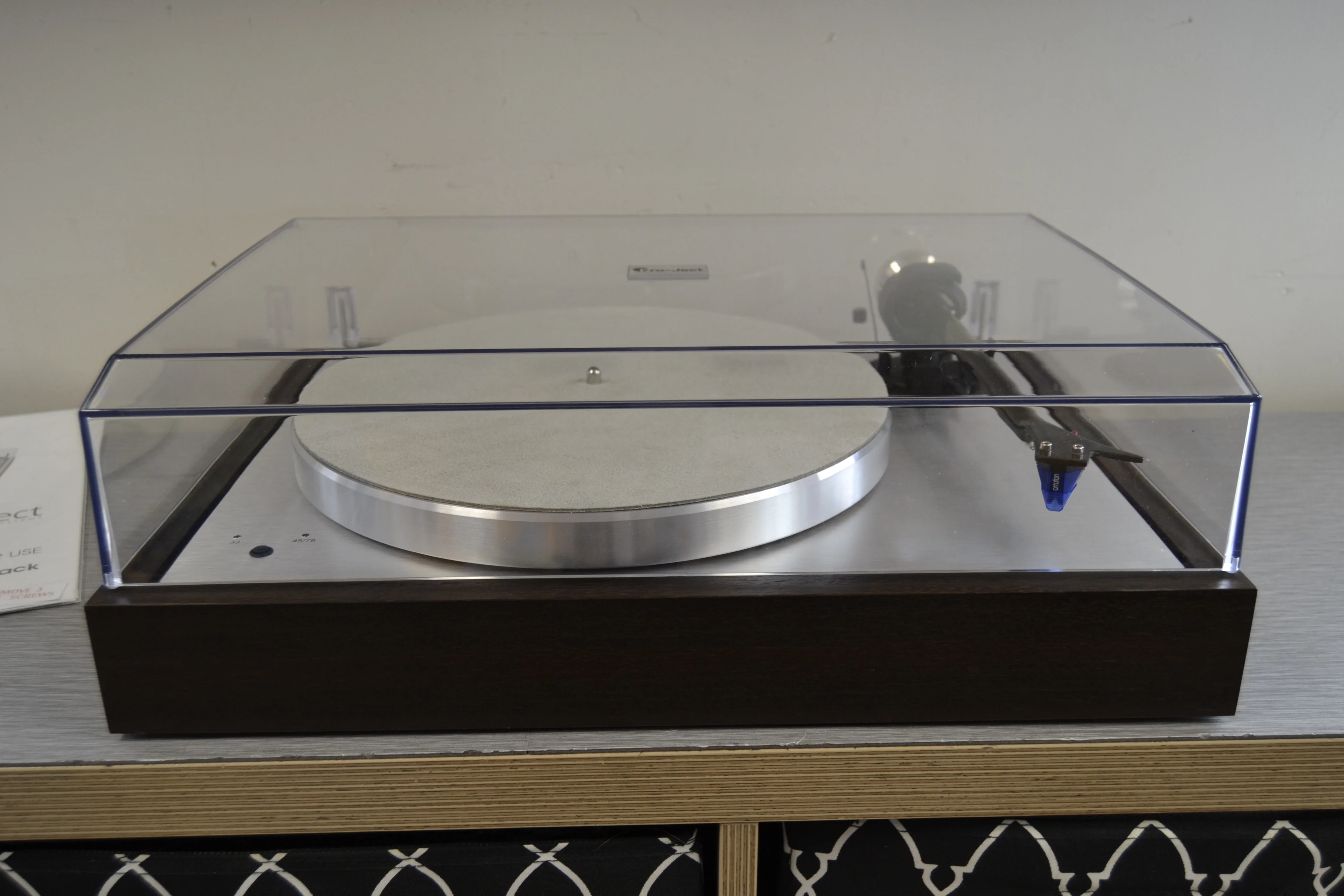 Pro-Ject Classic Turntable - Ortofon Blue Cartridge ( needs new stylus ) - Leather Mat - Image 11