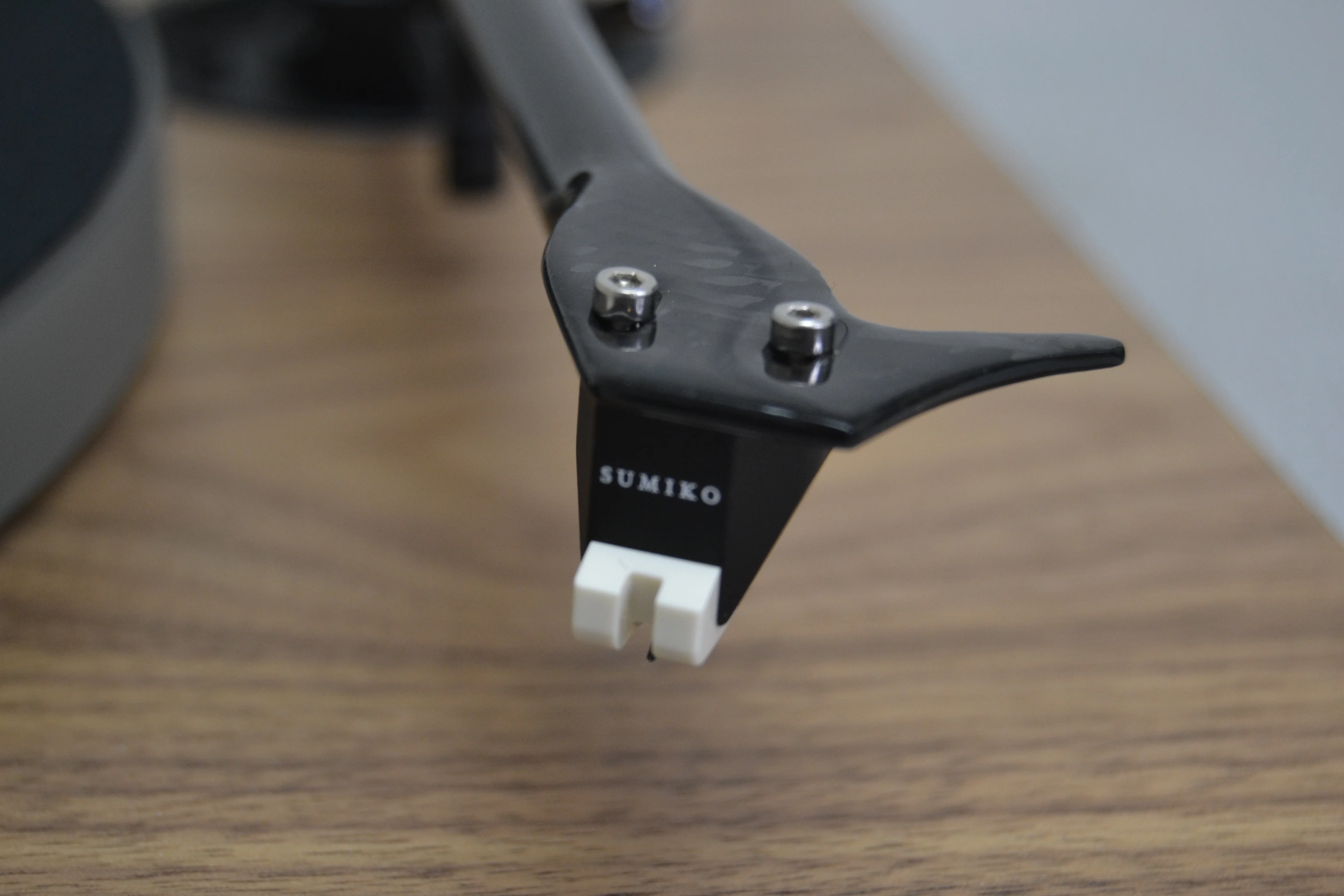 Pro-Ject X1 Belt drive Turntable * Sumiko Cartridge - Image 4