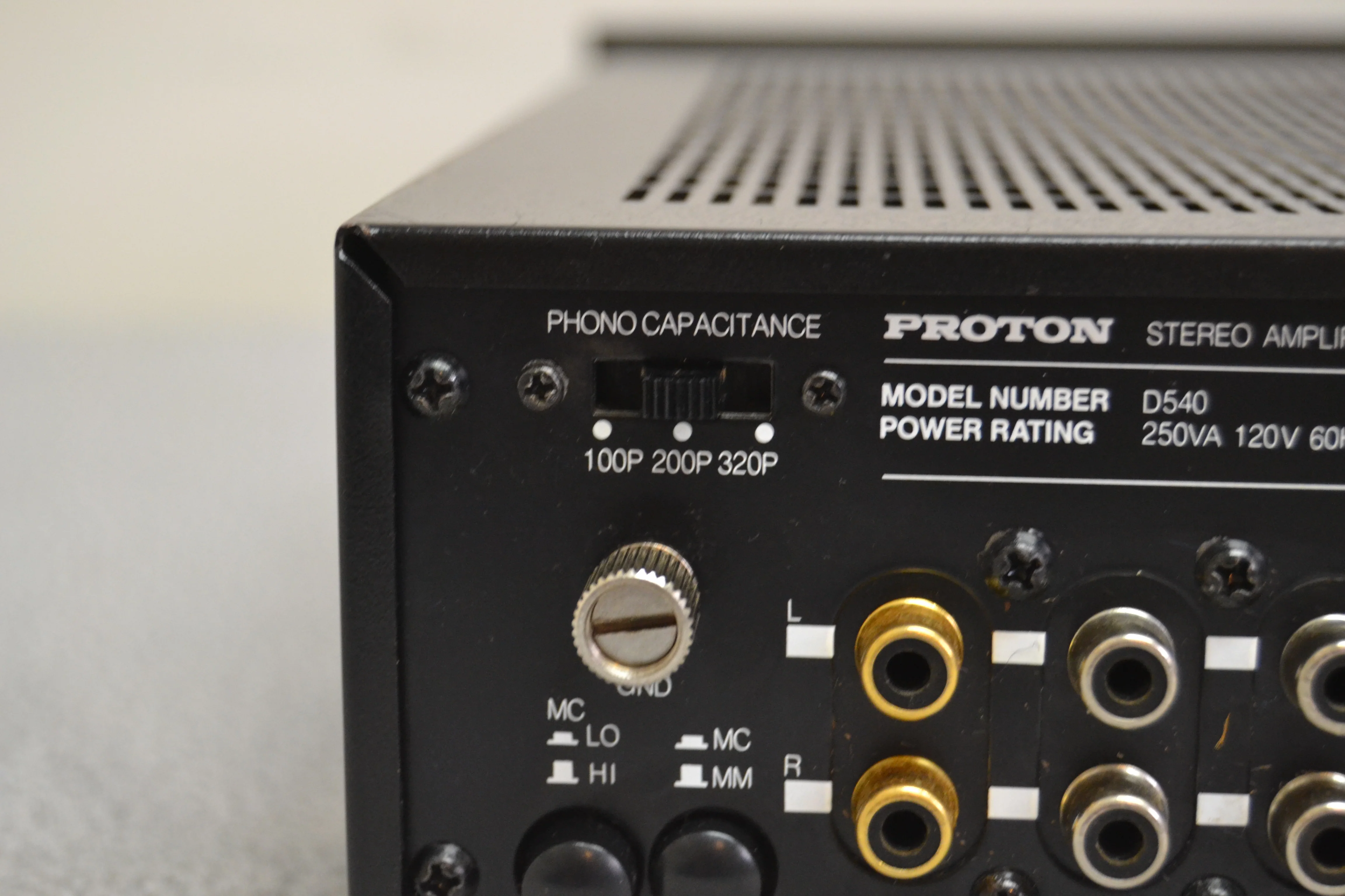 Proton D540 Stereo Integrated Amplifier * 40W RMS * 1980 - Image 16