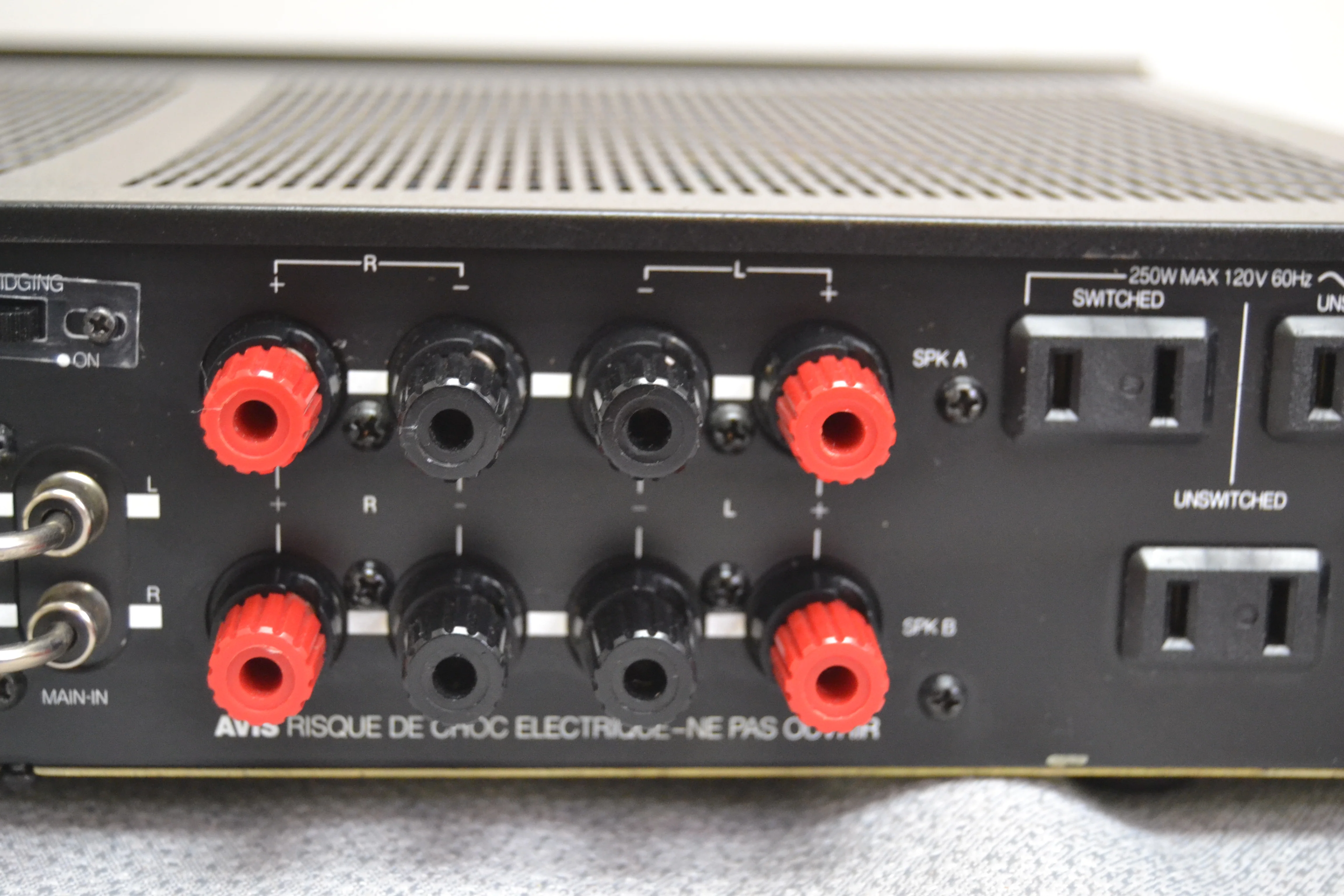 Proton D540 Stereo Integrated Amplifier * 40W RMS * 1980 - Image 20