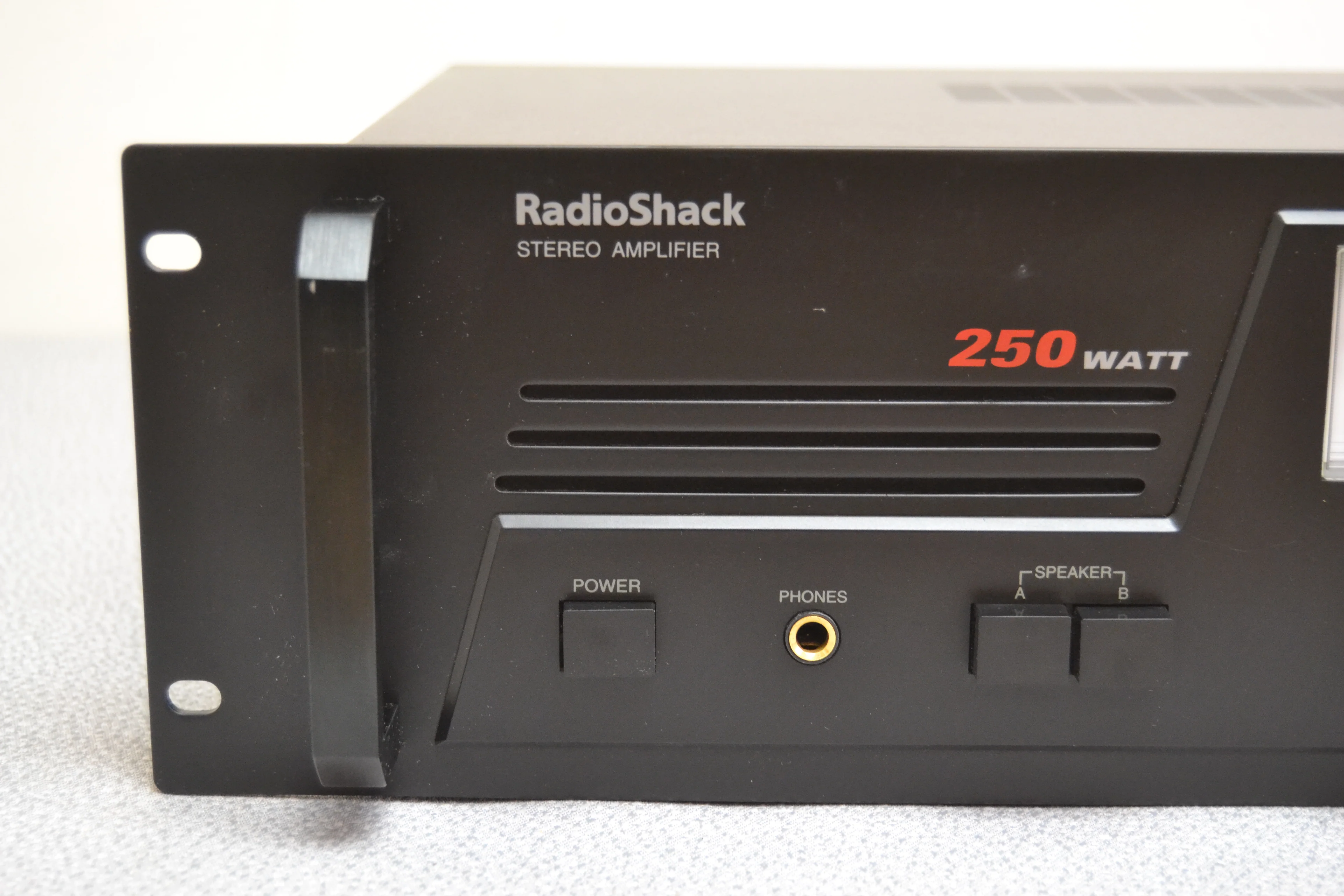 Radio Shack MPA-250 Stereo Power Amplifier - Image 3