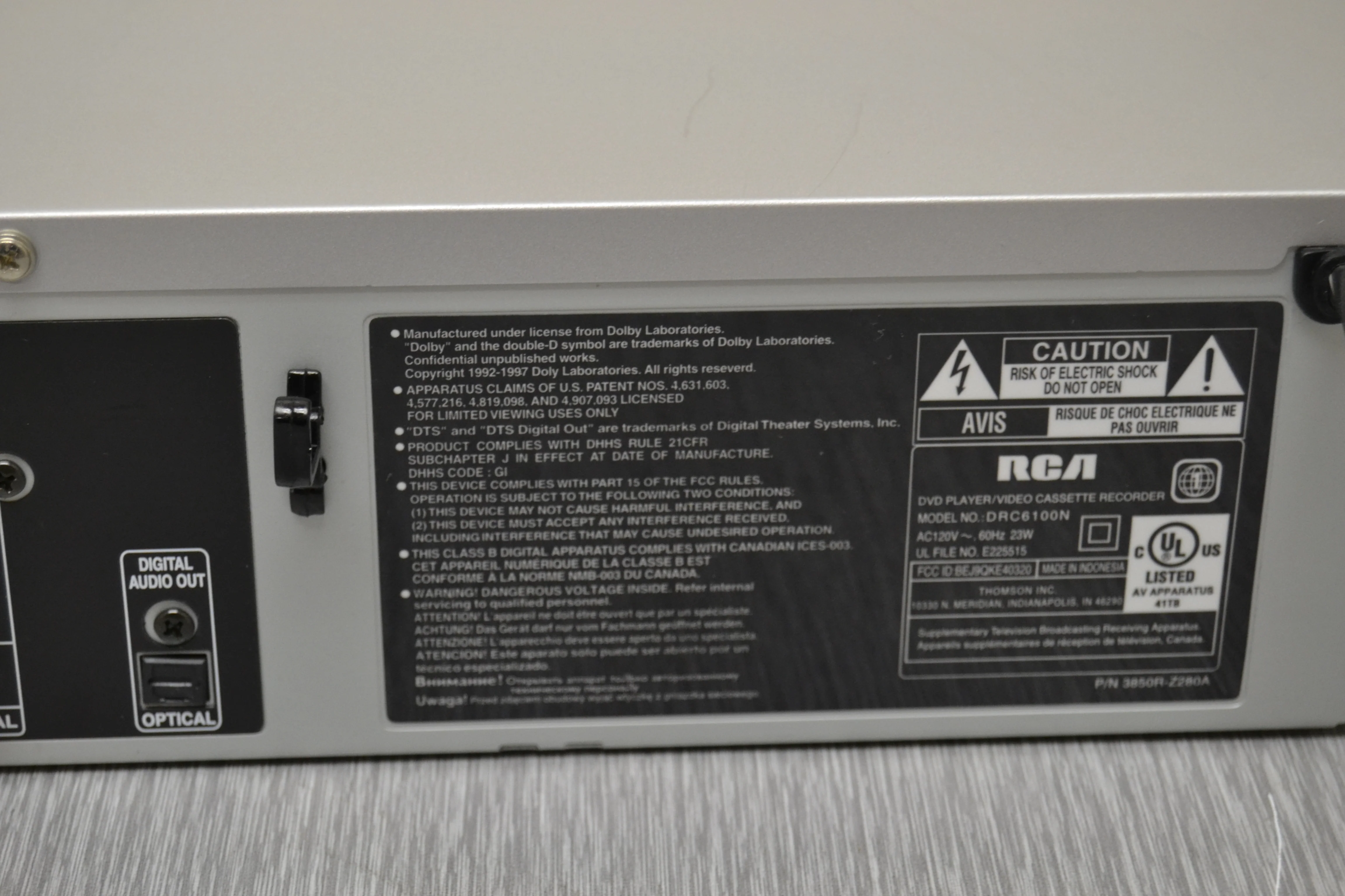 RCA DRC6100N Progressive Scan DVD/VCR Combo - Image 13